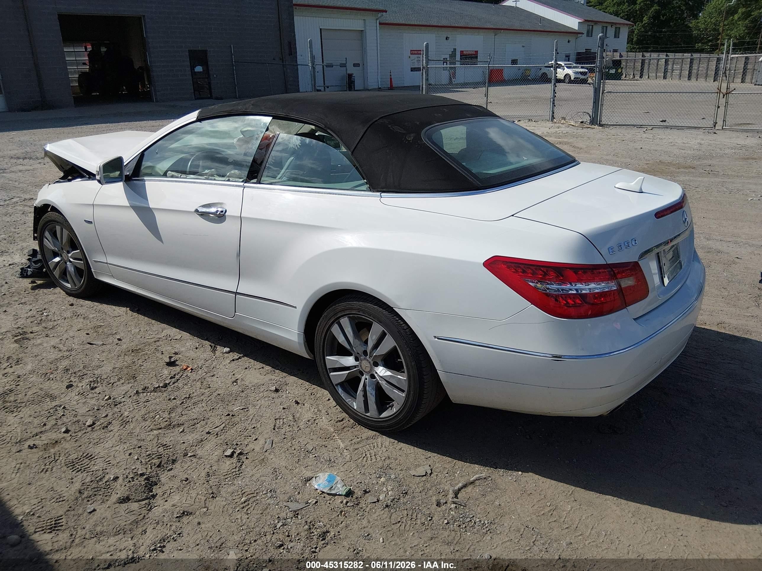 2012 Mercedes-benz E 350   White vin: WDDKK5KF6CF173501