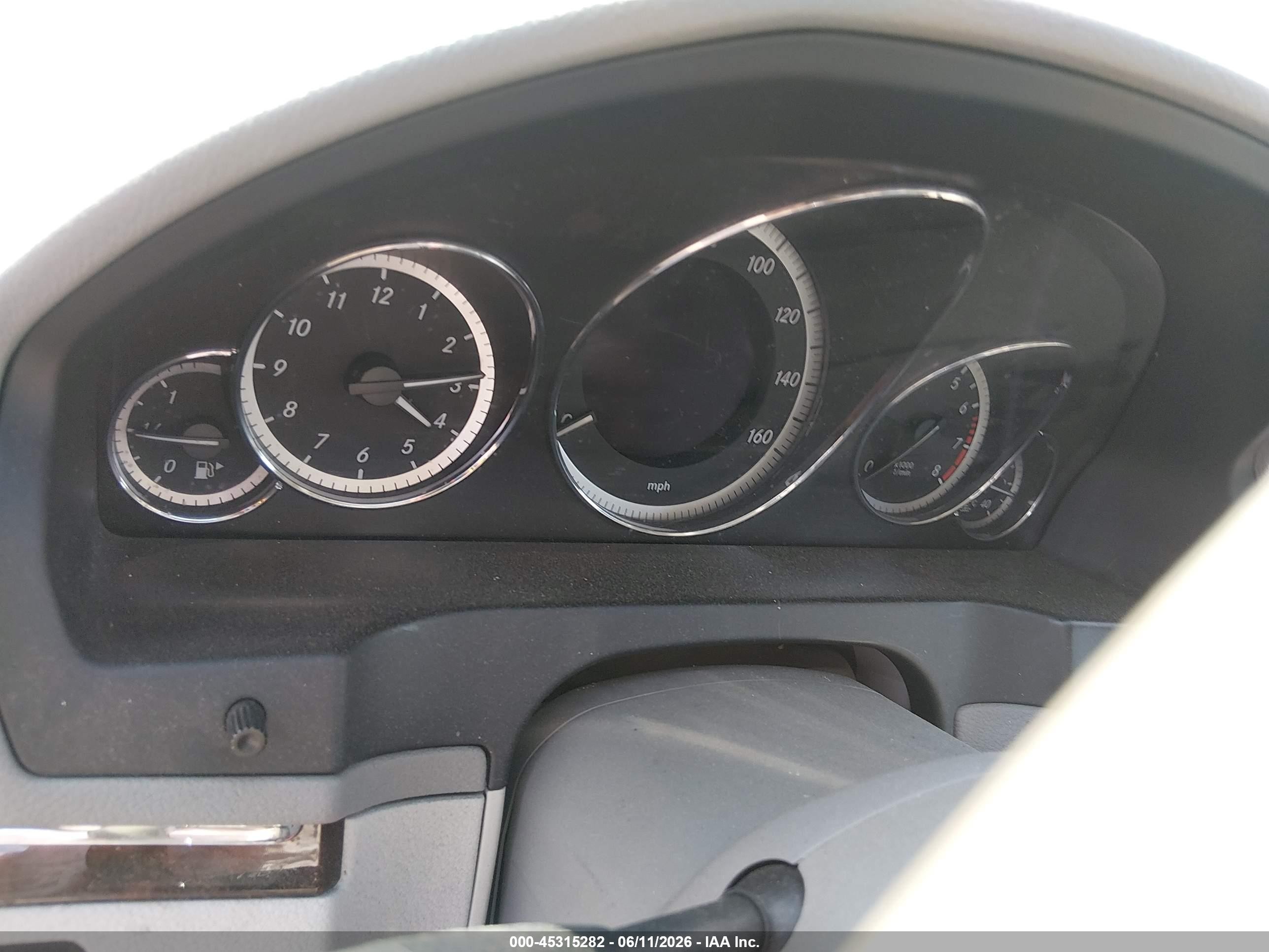 2012 Mercedes-benz E 350   White vin: WDDKK5KF6CF173501