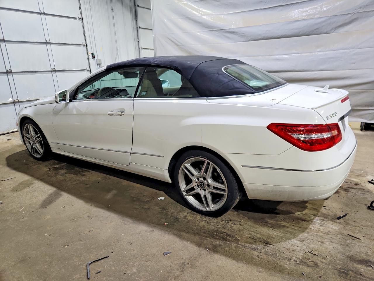 2013 Mercedes-benz E 350 White vin: WDDKK5KF6DF189053