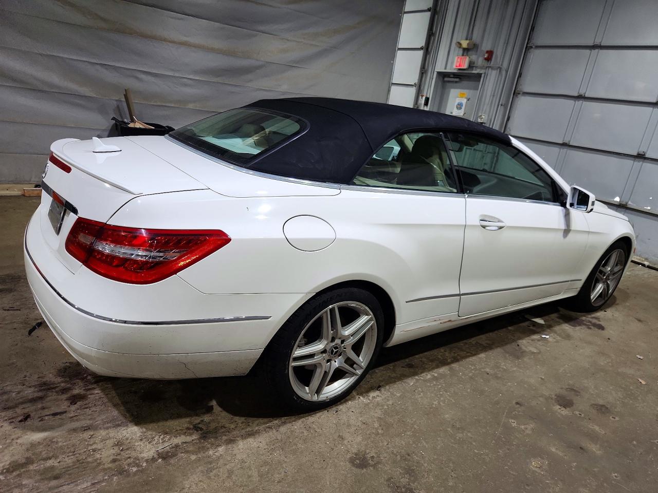 2013 Mercedes-benz E 350 White vin: WDDKK5KF6DF189053