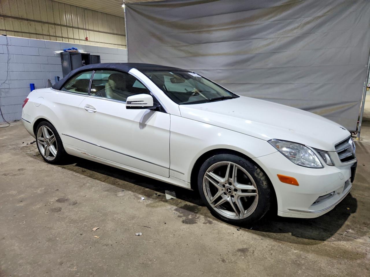 2013 Mercedes-benz E 350 White vin: WDDKK5KF6DF189053