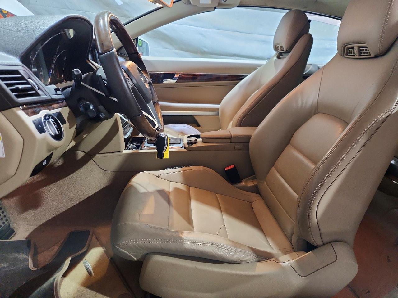 2013 Mercedes-benz E 350 White vin: WDDKK5KF6DF189053