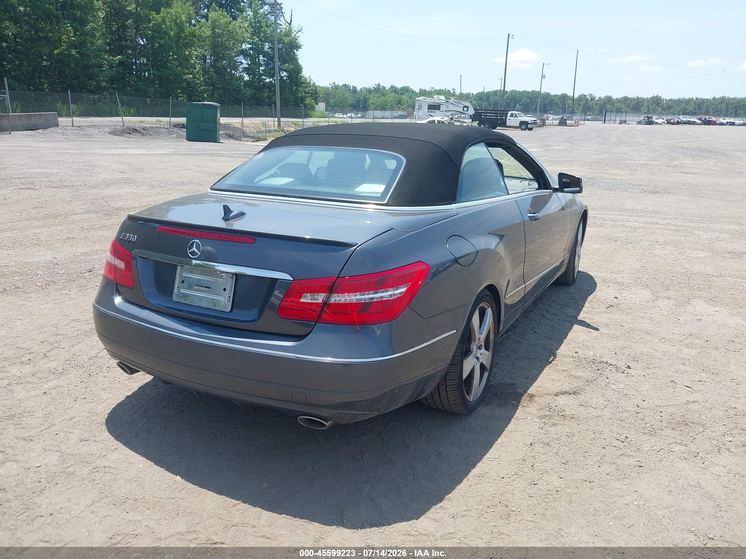 2013 Mercedes-benz E 350   Gray vin: WDDKK5KF6DF203498