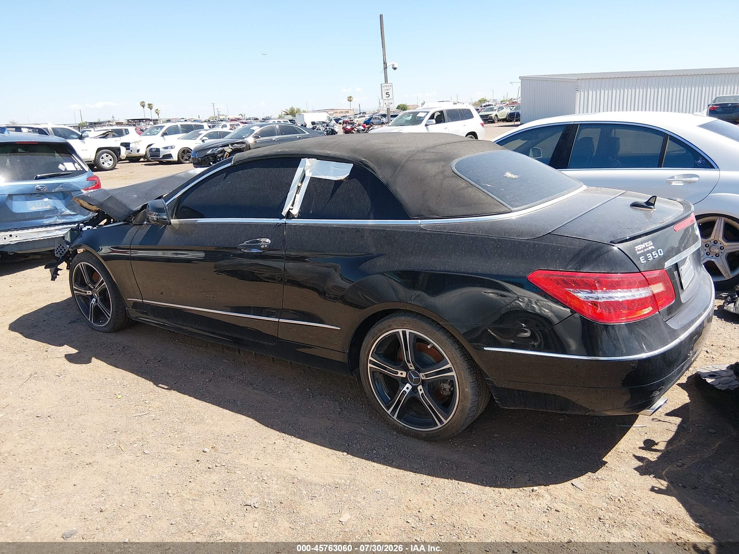 2013 Mercedes-benz E 350   Black vin: WDDKK5KF6DF207101