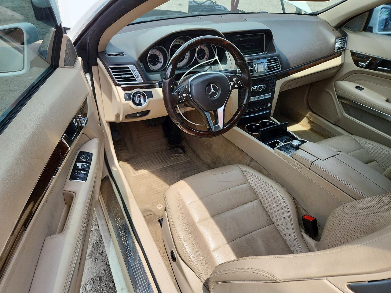 2014 Mercedes-benz E 350 Белый vin: WDDKK5KF6EF261094