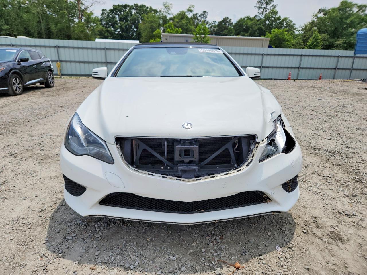 2014 Mercedes-benz E 350 Белый vin: WDDKK5KF6EF261094