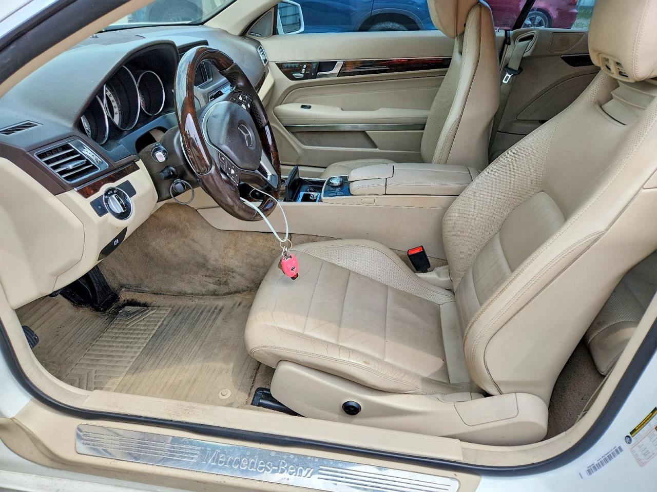 2014 Mercedes-benz E 350 Белый vin: WDDKK5KF6EF261094