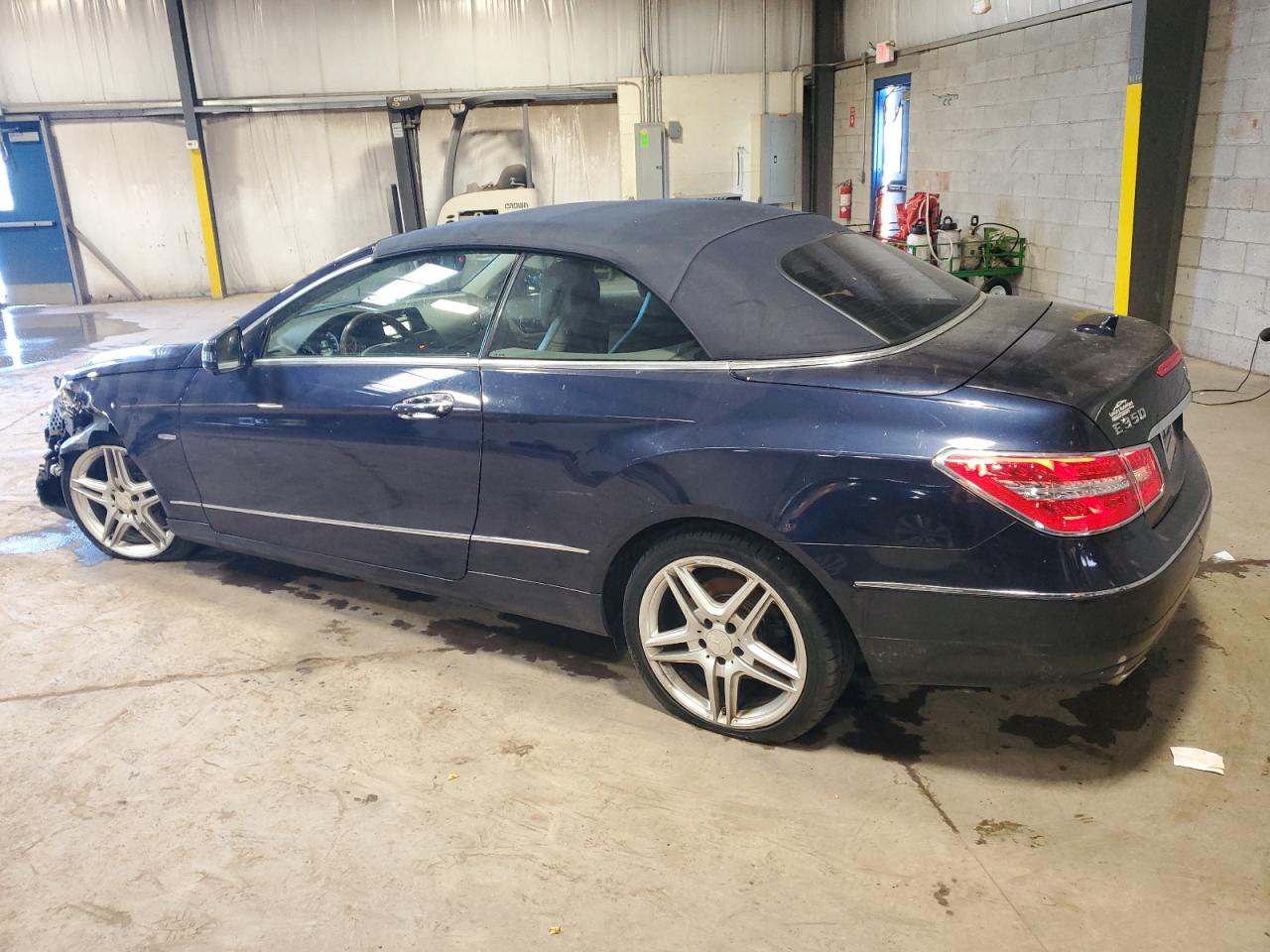 2012 Mercedes-benz E 350 Blue vin: WDDKK5KF7CF142757