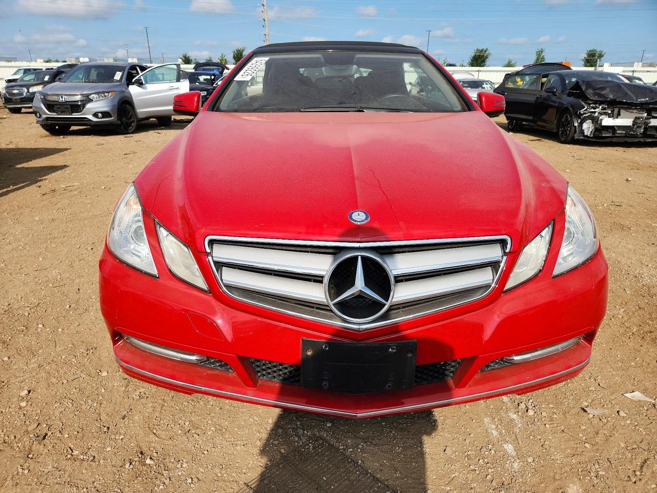 2012 Mercedes-benz E 350 Red vin: WDDKK5KF7CF150745