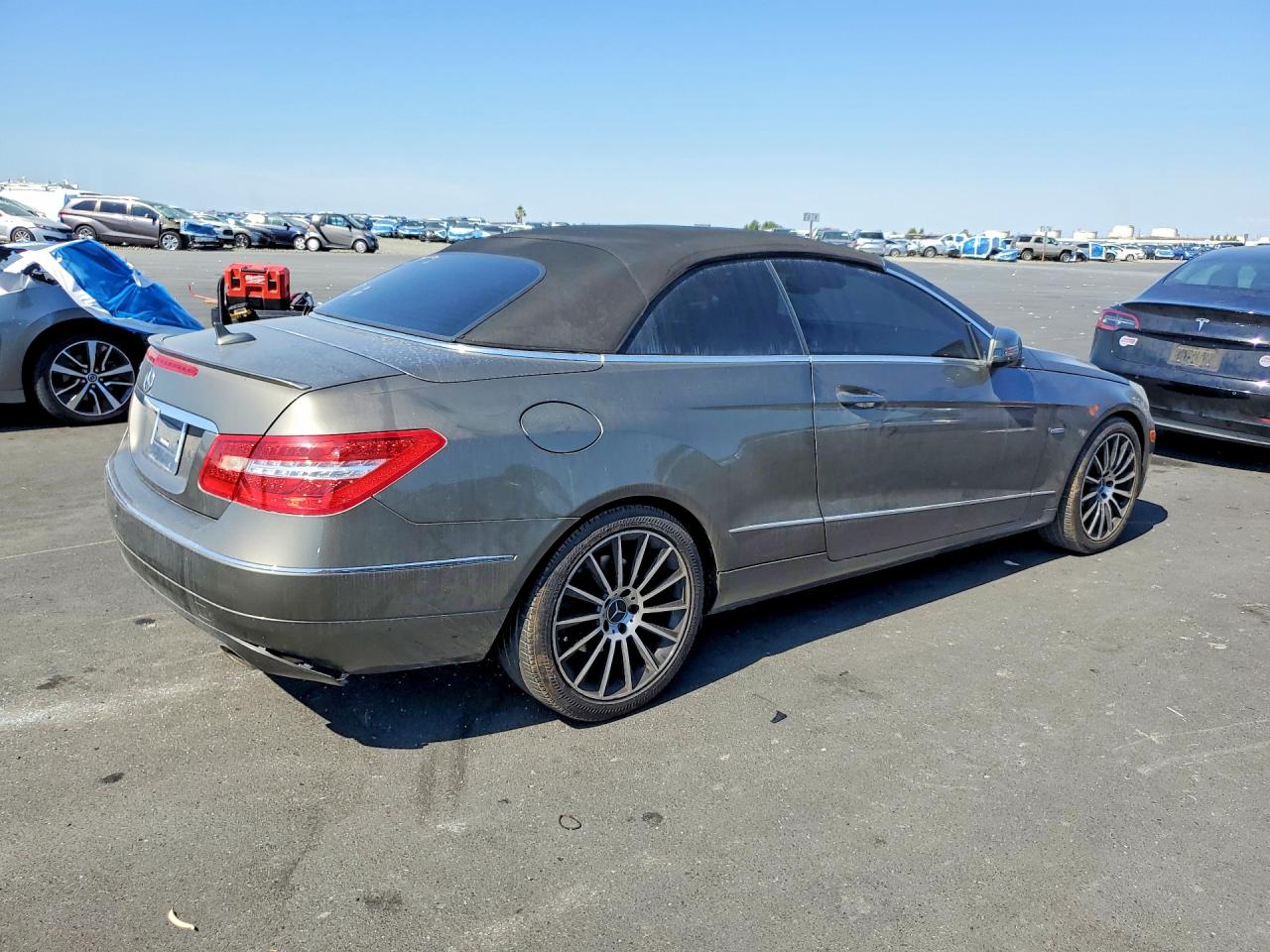 2012 Mercedes-benz E 350 Gray vin: WDDKK5KF7CF167920