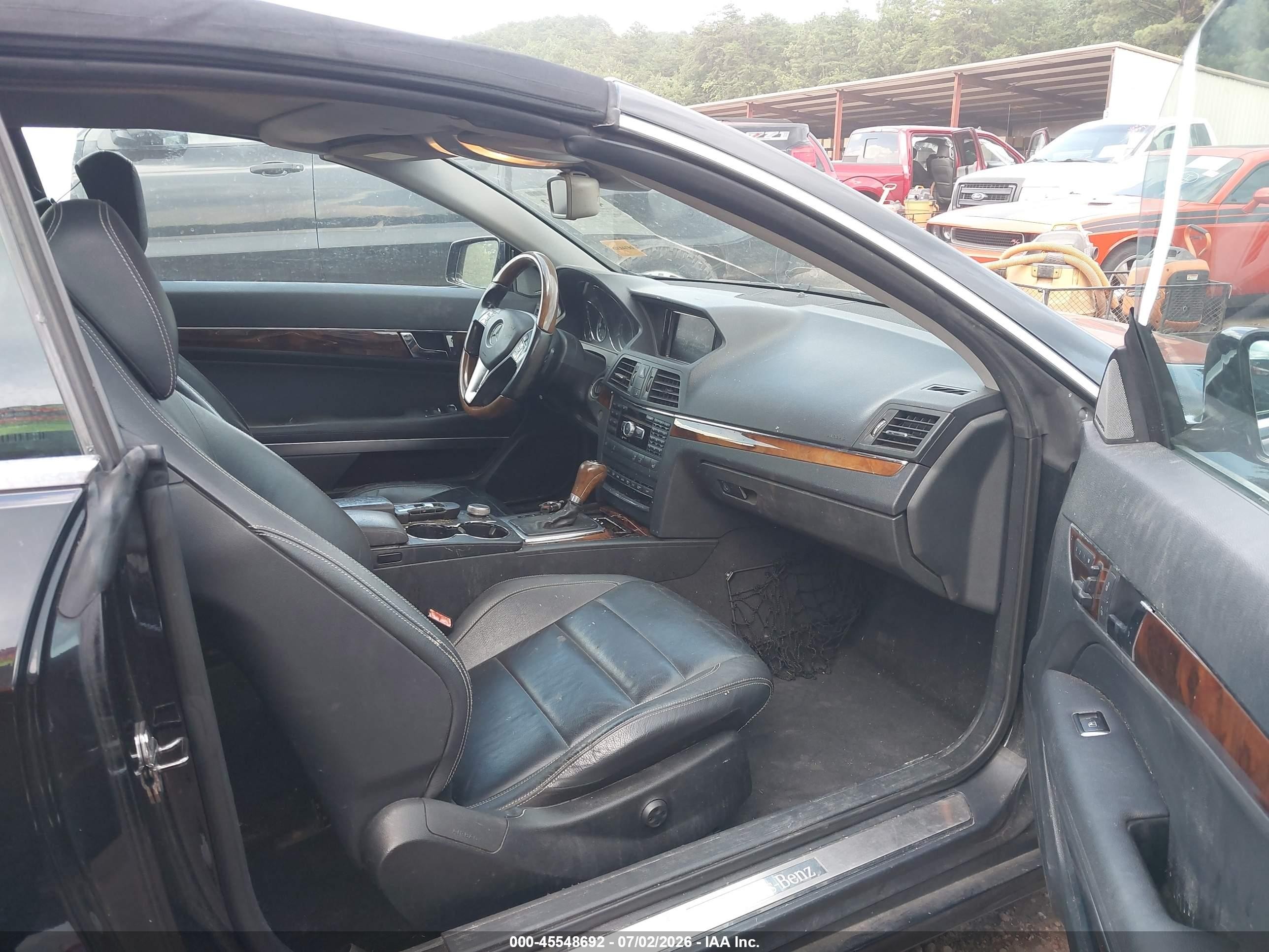 2012 Mercedes-benz E 350   Black vin: WDDKK5KF8CF153881