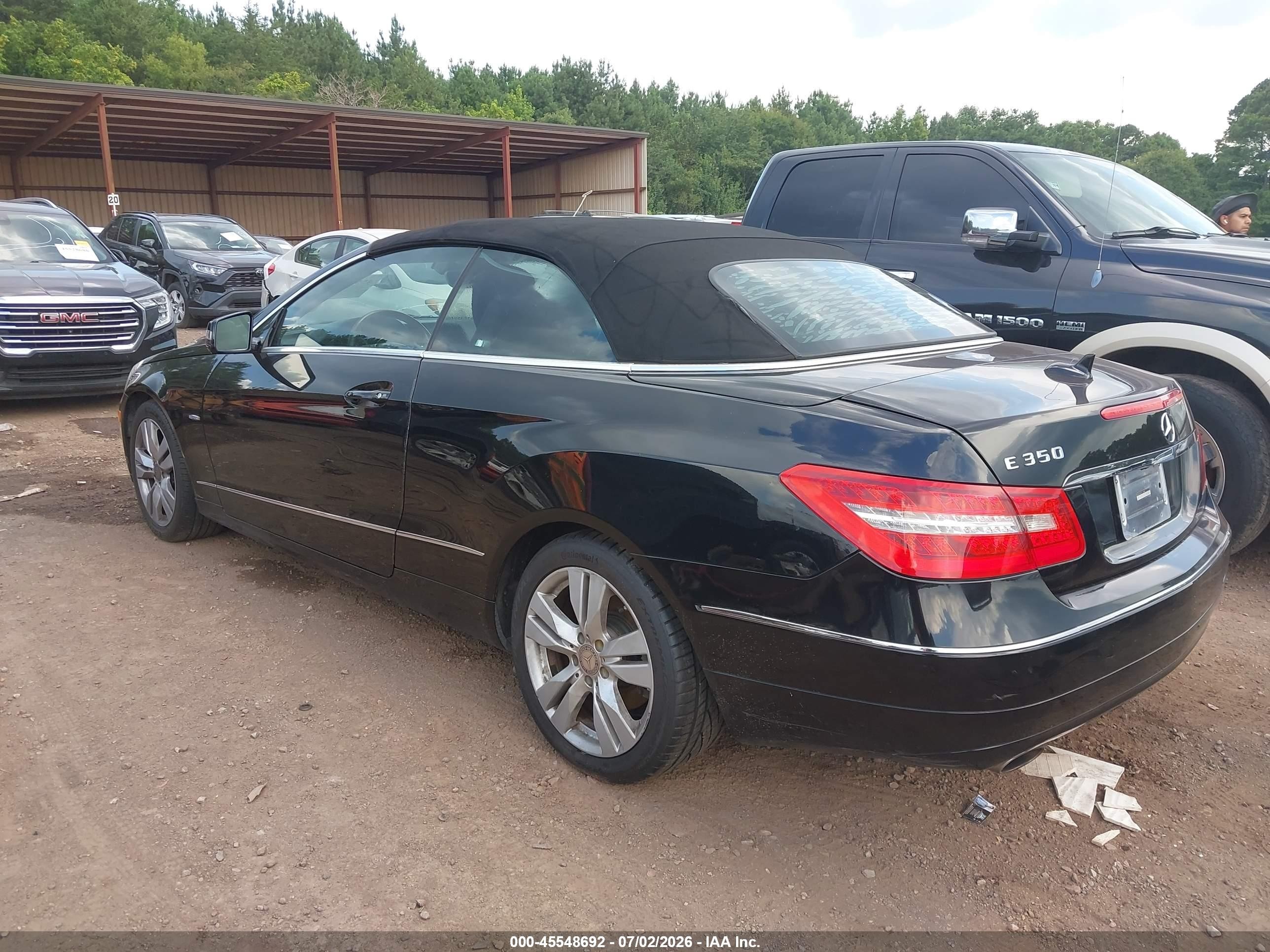 2012 Mercedes-benz E 350   Black vin: WDDKK5KF8CF153881