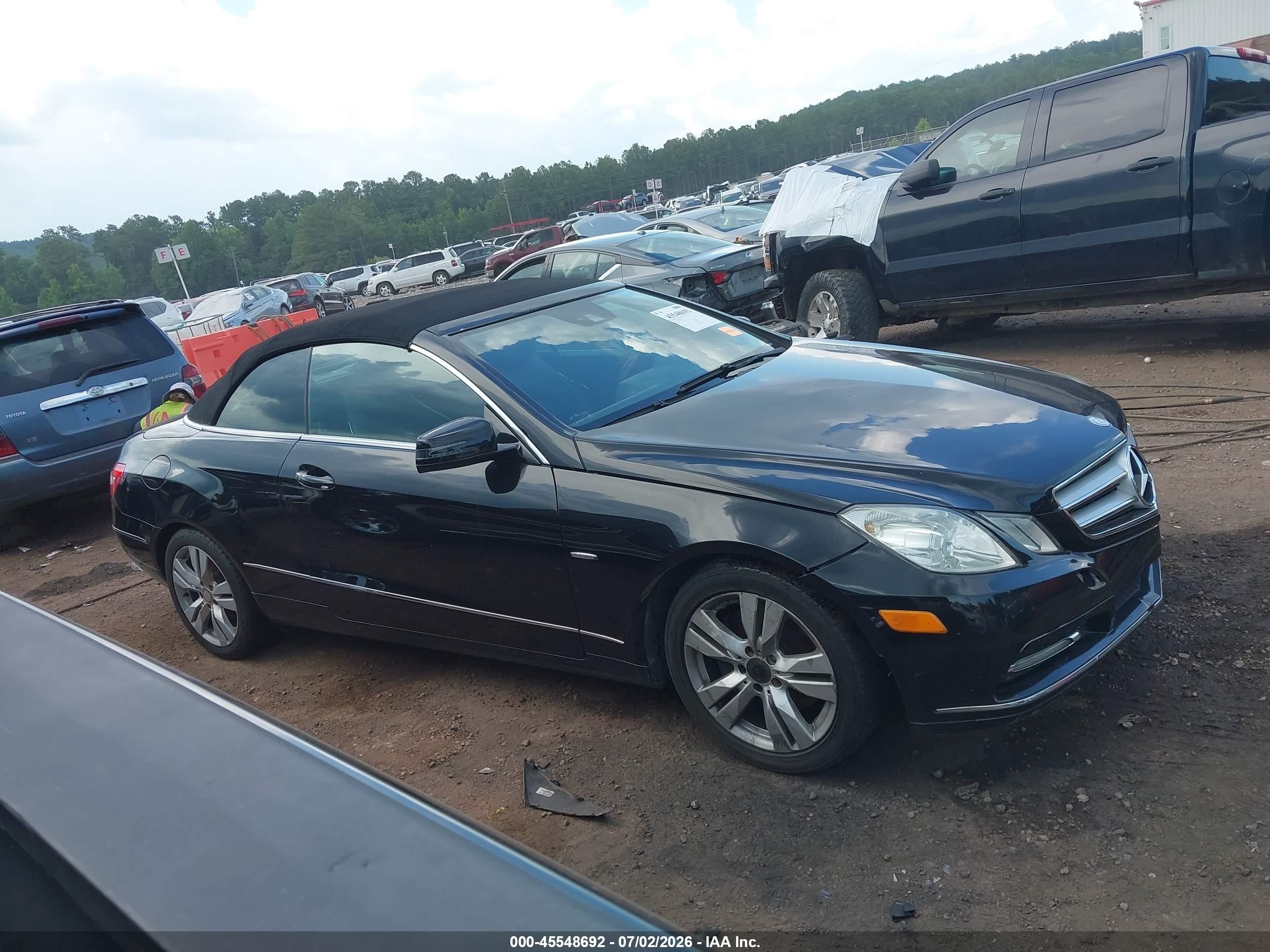 2012 Mercedes-benz E 350   Black vin: WDDKK5KF8CF153881