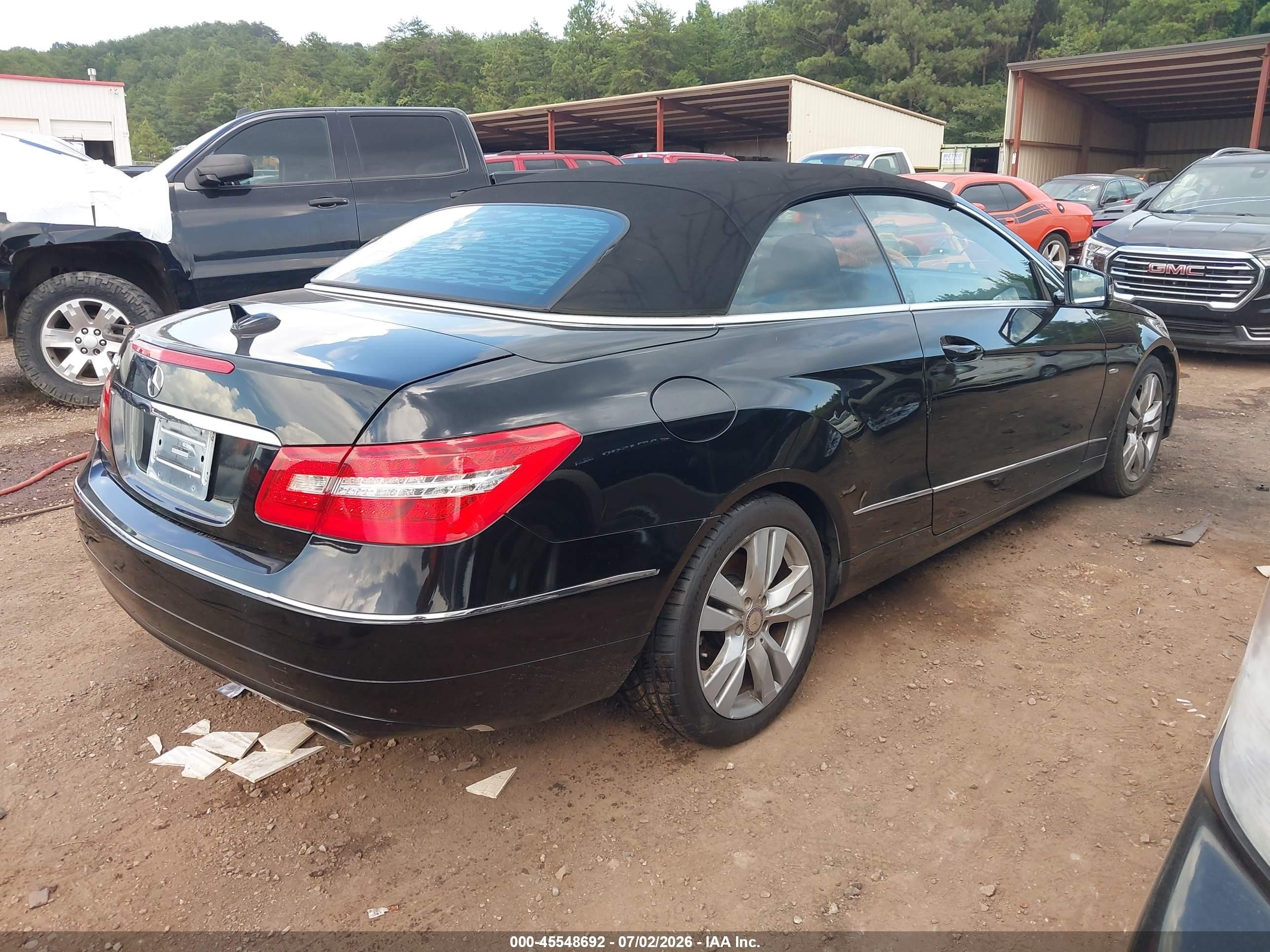 2012 Mercedes-benz E 350   Black vin: WDDKK5KF8CF153881