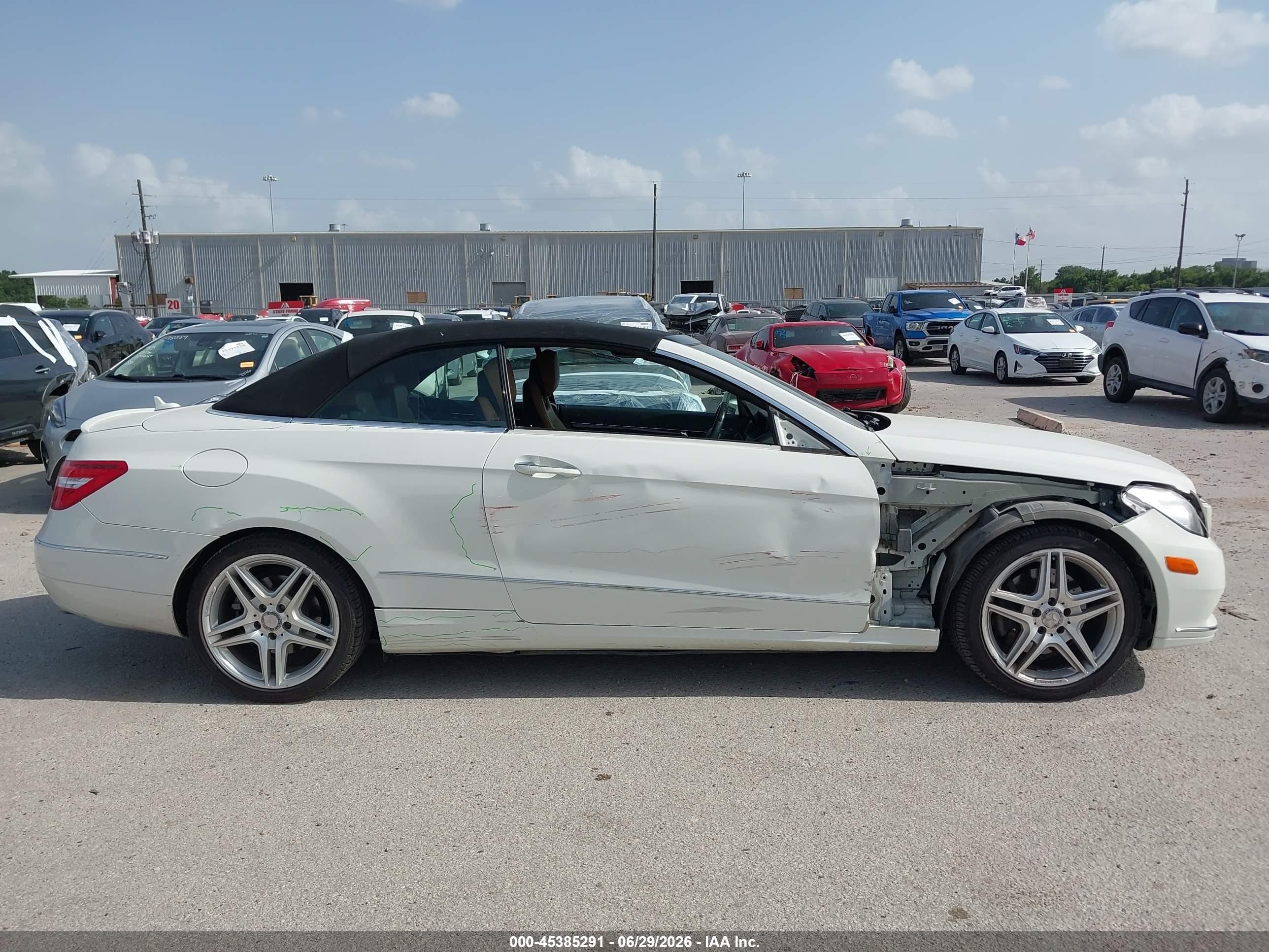 2012 Mercedes-benz E 350   Белый vin: WDDKK5KF8CF167814
