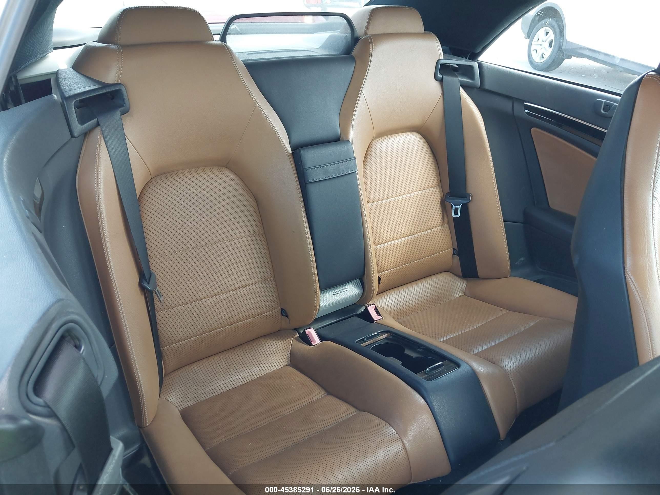 2012 Mercedes-benz E 350   Белый vin: WDDKK5KF8CF167814