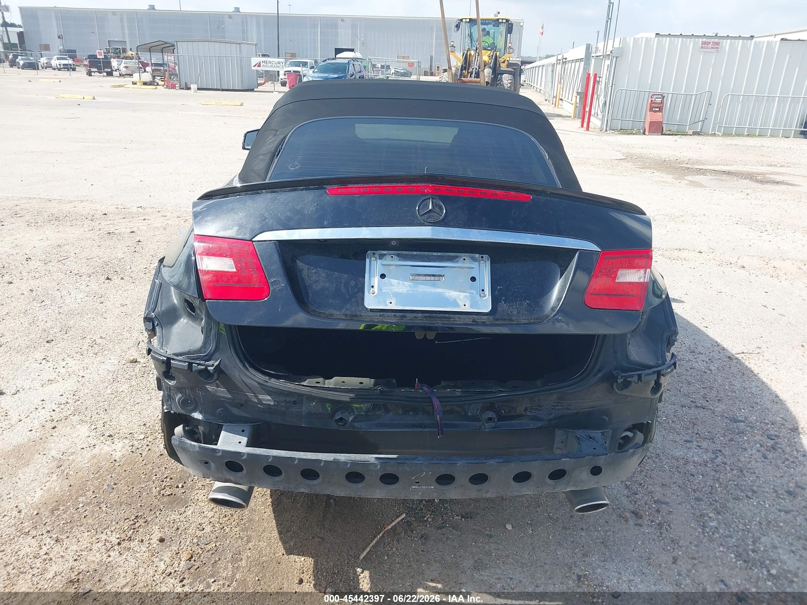 2013 Mercedes-benz E 350 Black vin: WDDKK5KF8DF208704
