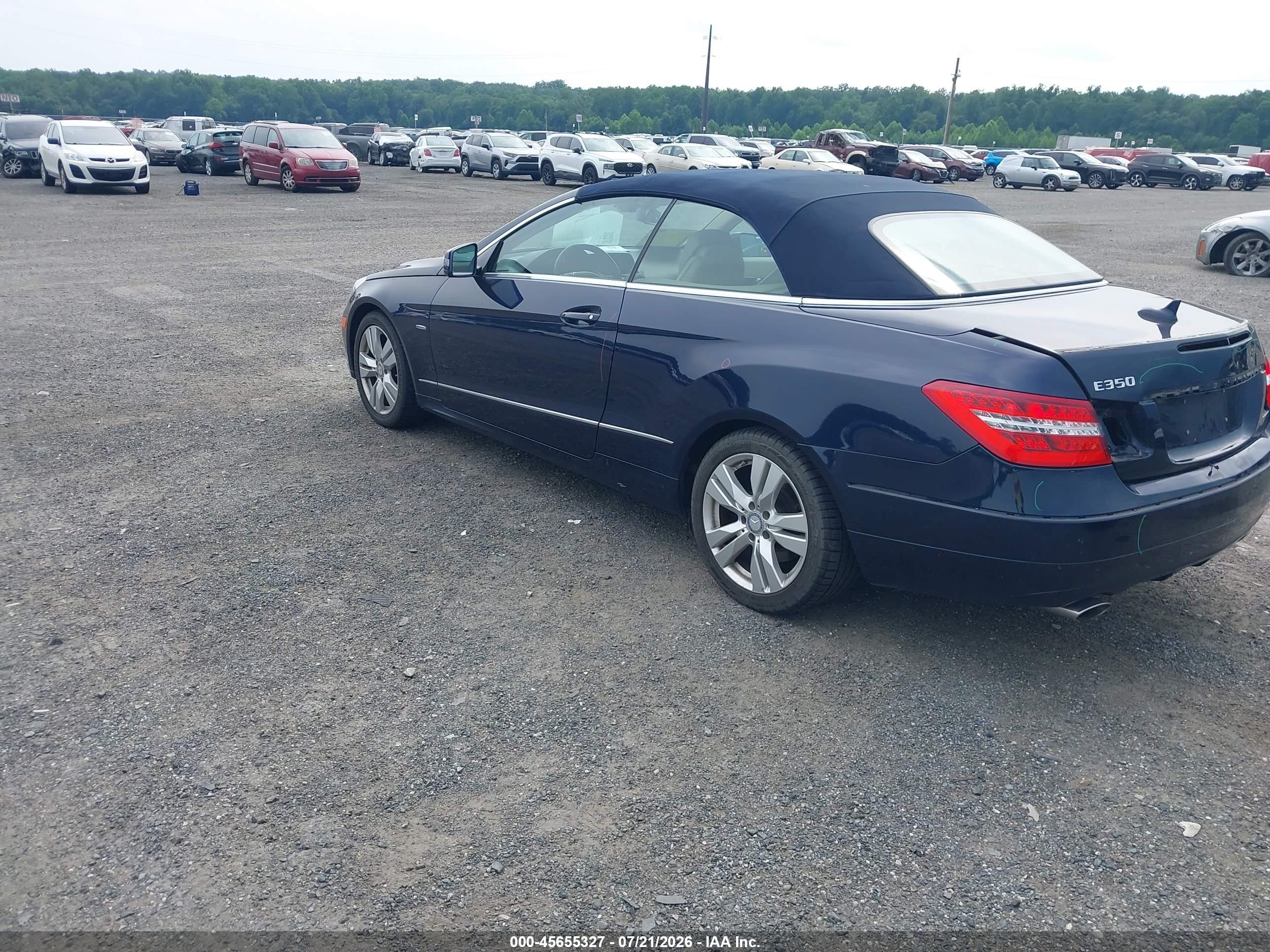 2012 Mercedes-benz E 350 Blue vin: WDDKK5KF9CF147958
