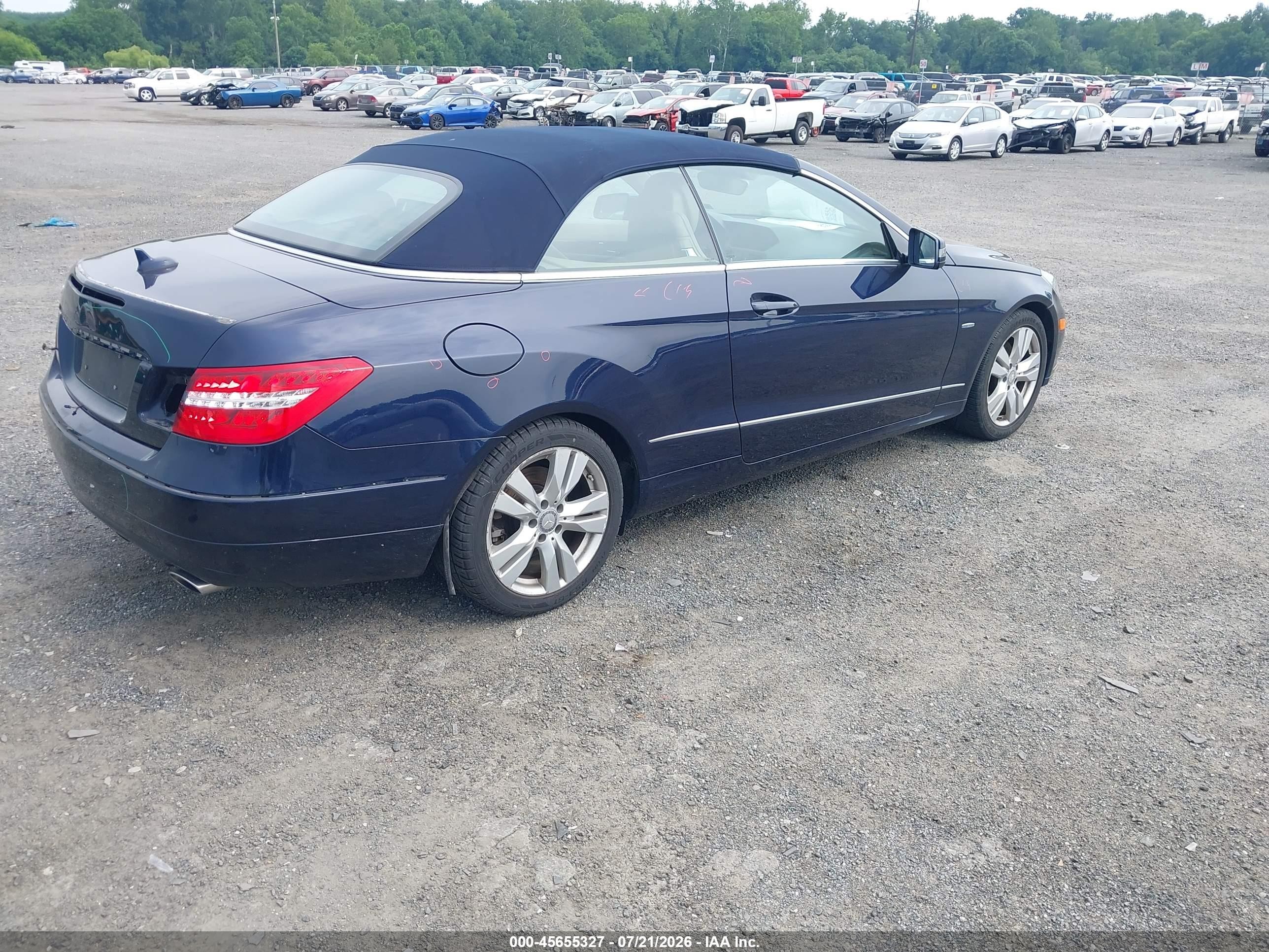 2012 Mercedes-benz E 350 Blue vin: WDDKK5KF9CF147958