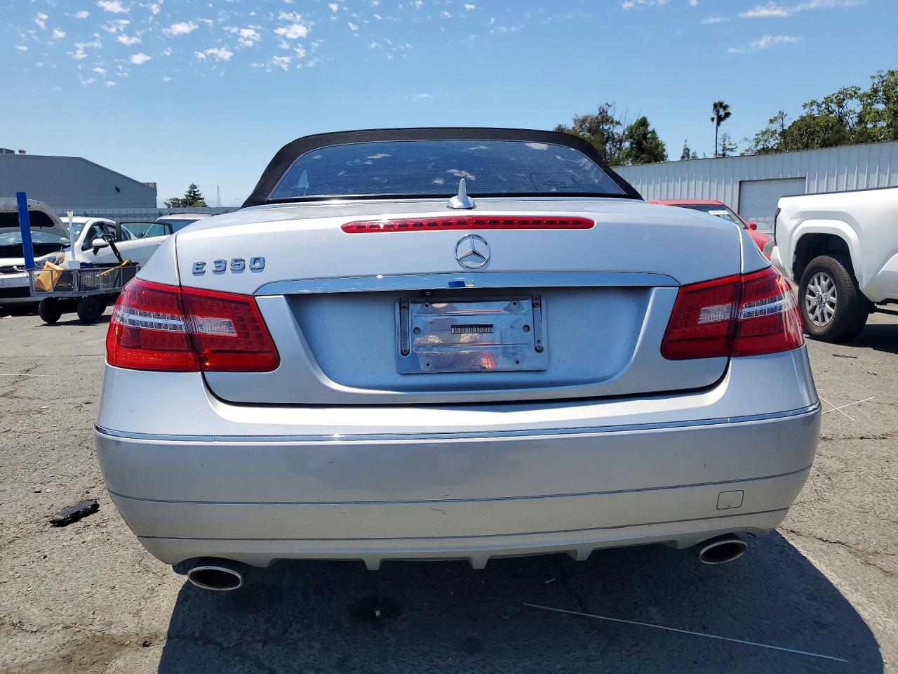 2013 Mercedes-benz E 350 Silver vin: WDDKK5KF9DF220666