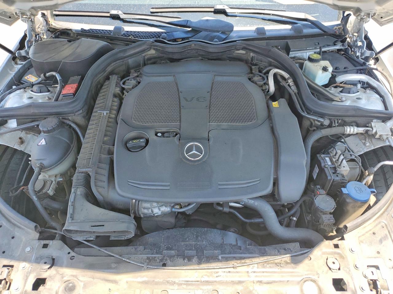 2013 Mercedes-benz E 350 Silver vin: WDDKK5KF9DF220666