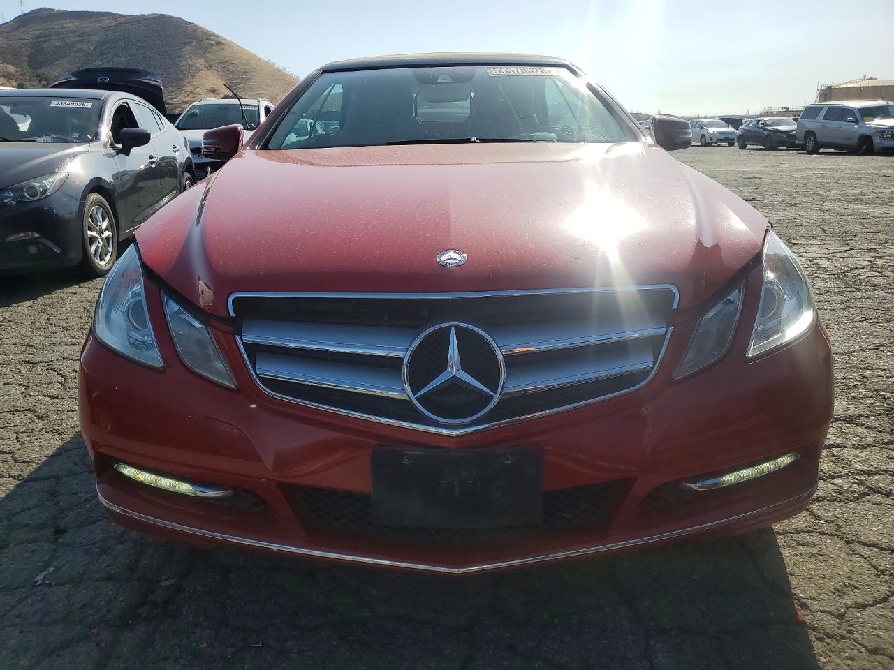 2012 Mercedes-benz E 350 Red vin: WDDKK5KFXCF143806