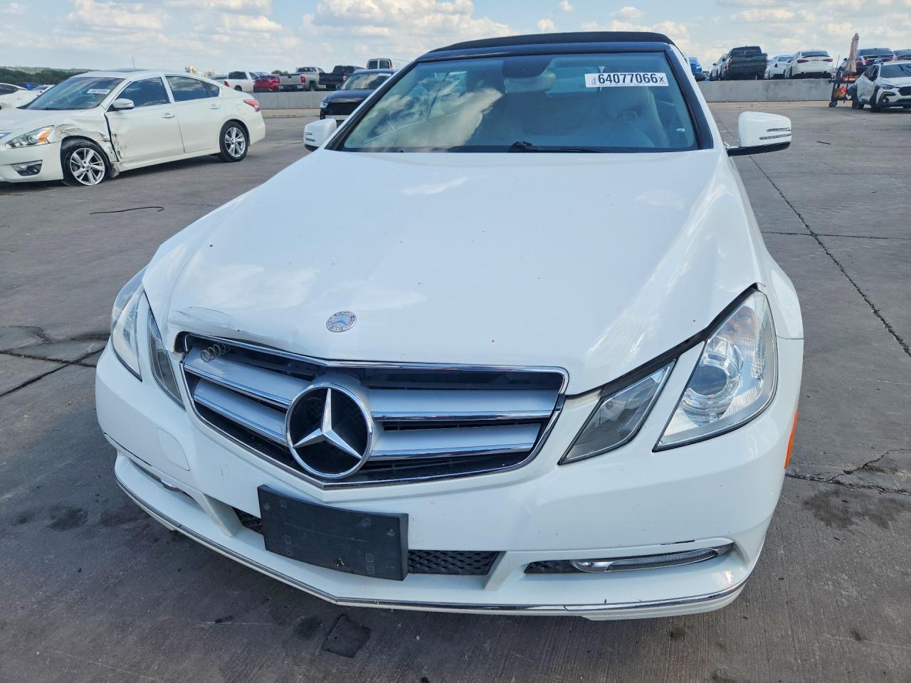 2013 Mercedes-benz E 350 White vin: WDDKK5KFXDF188052
