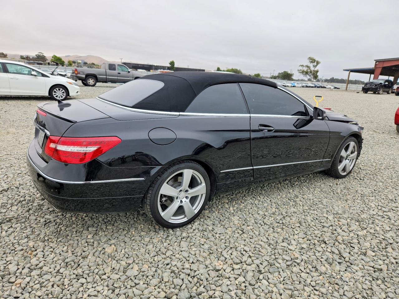 2013 Mercedes-benz E 350 Black vin: WDDKK5KFXDF201477