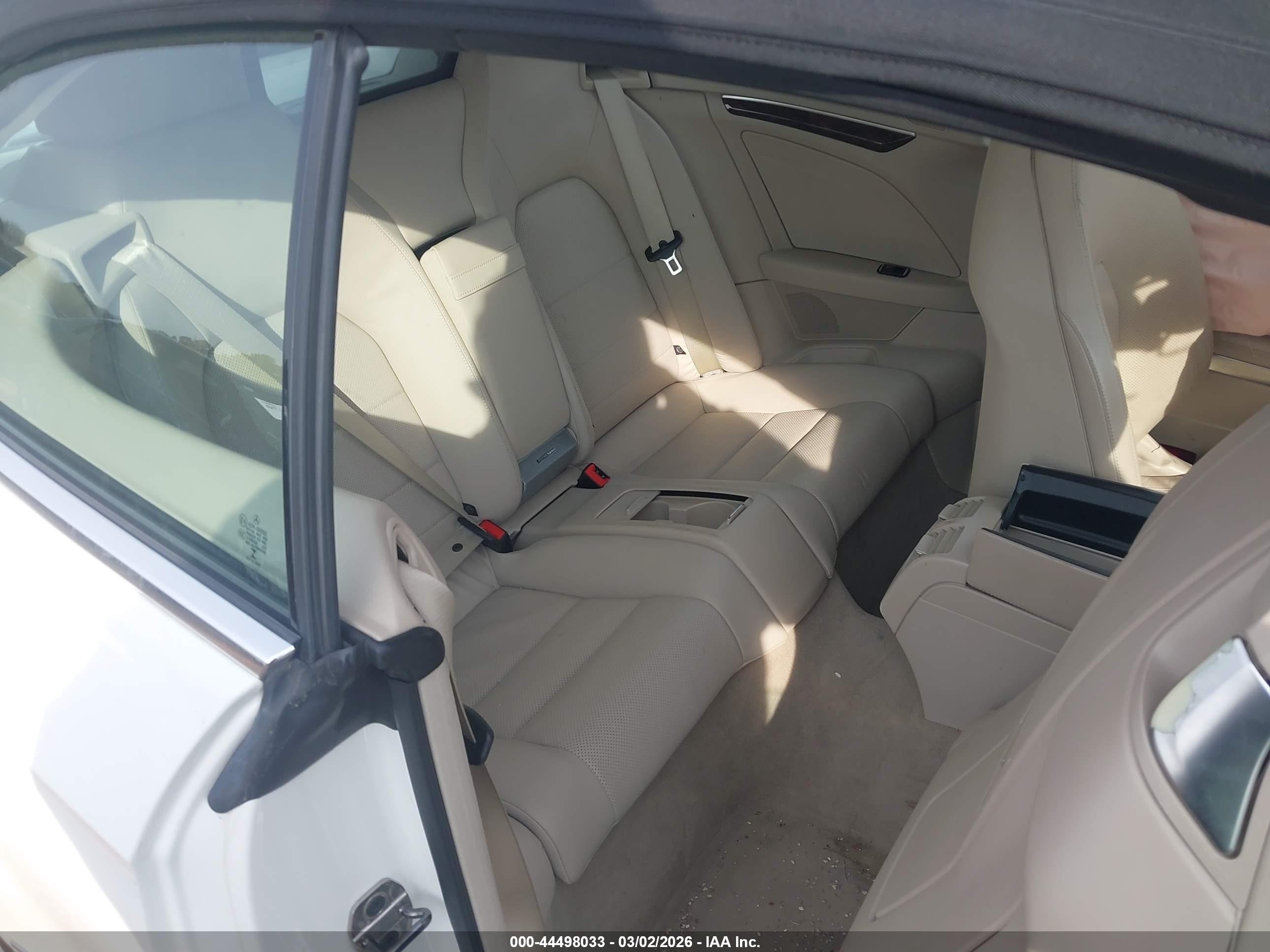 2015 Mercedes-benz E 400   Белый vin: WDDKK6FF0FF311120