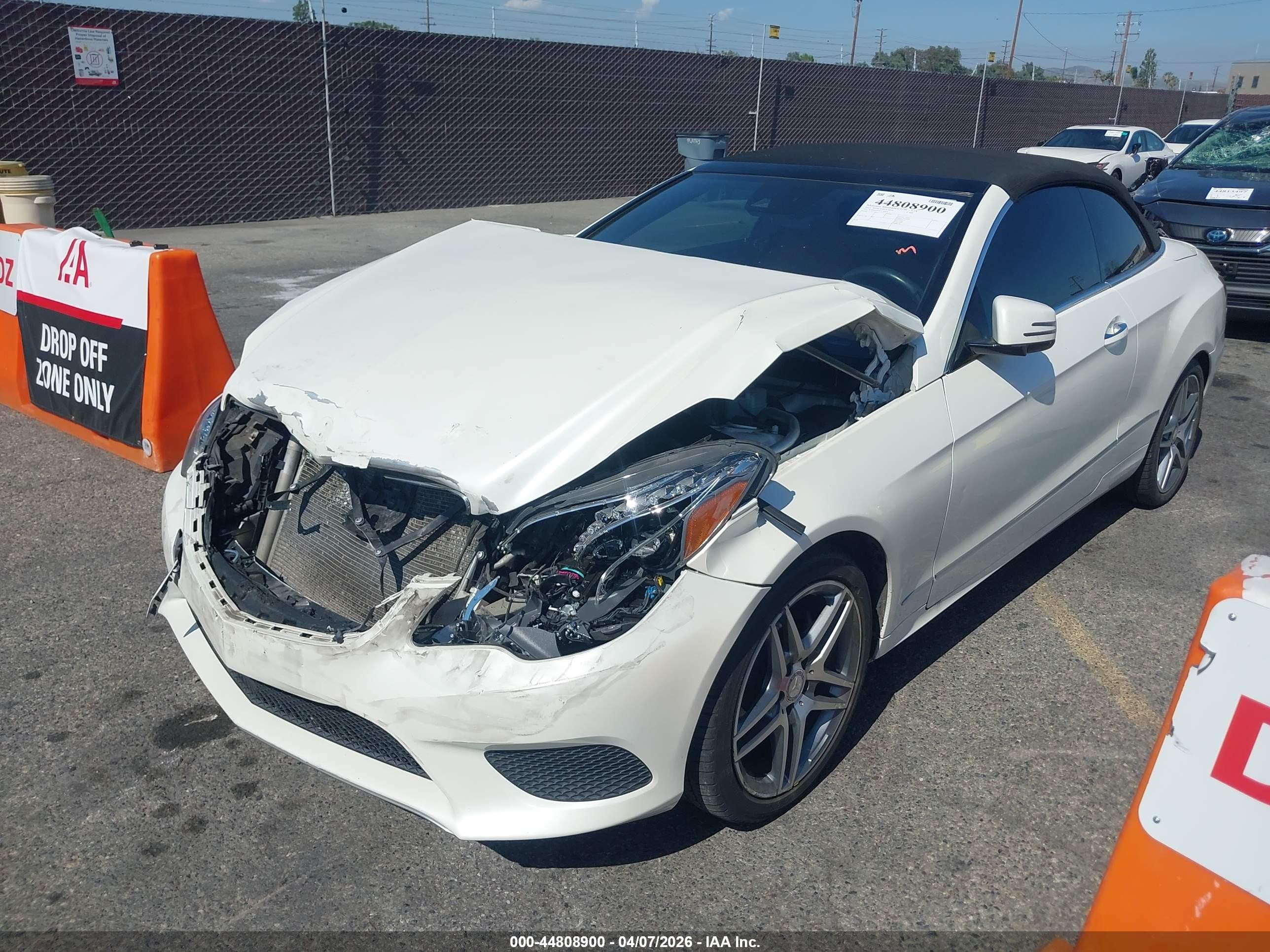 2015 Mercedes-benz E 400   White vin: WDDKK6FF3FF304954