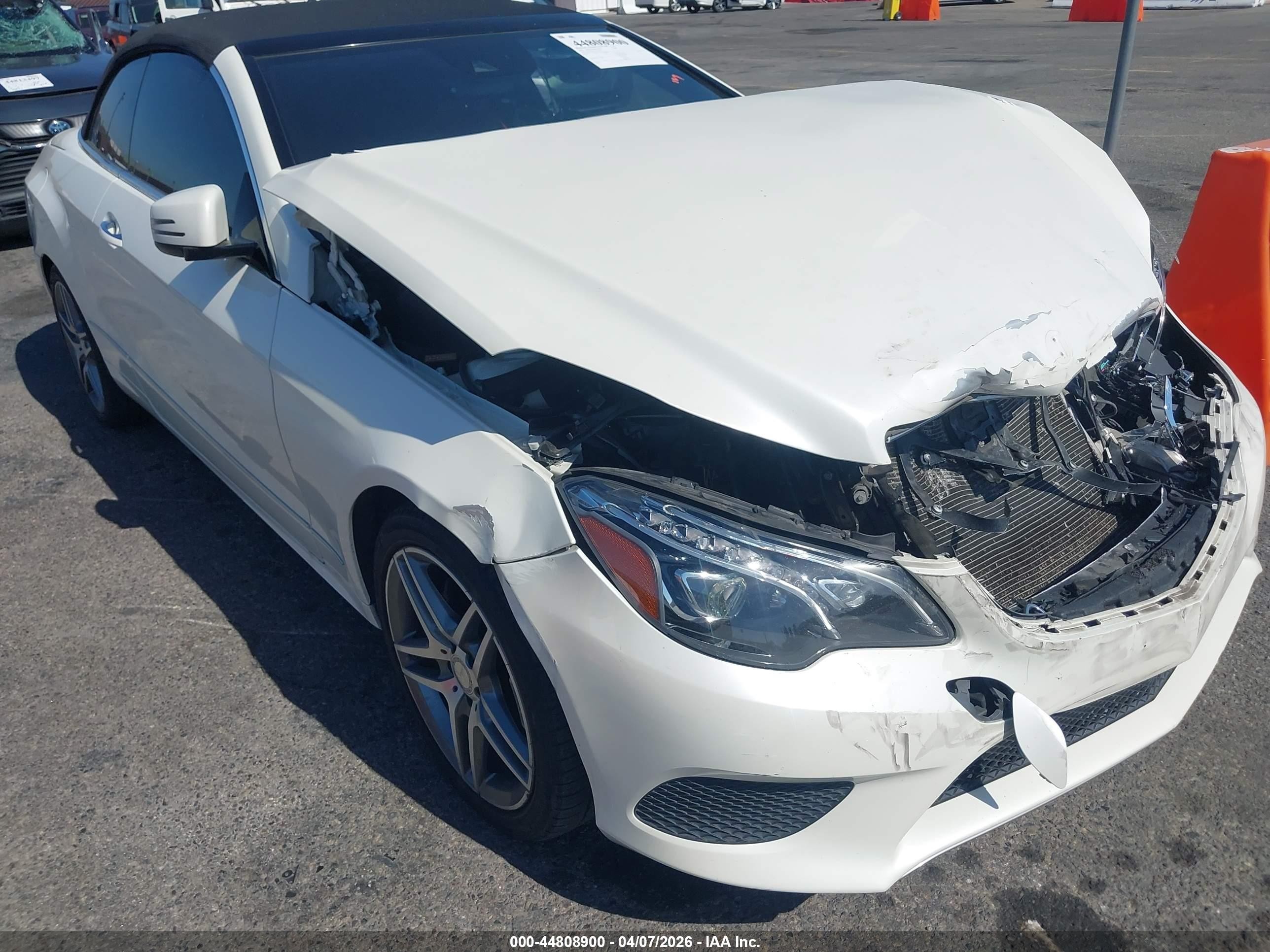 2015 Mercedes-benz E 400   White vin: WDDKK6FF3FF304954
