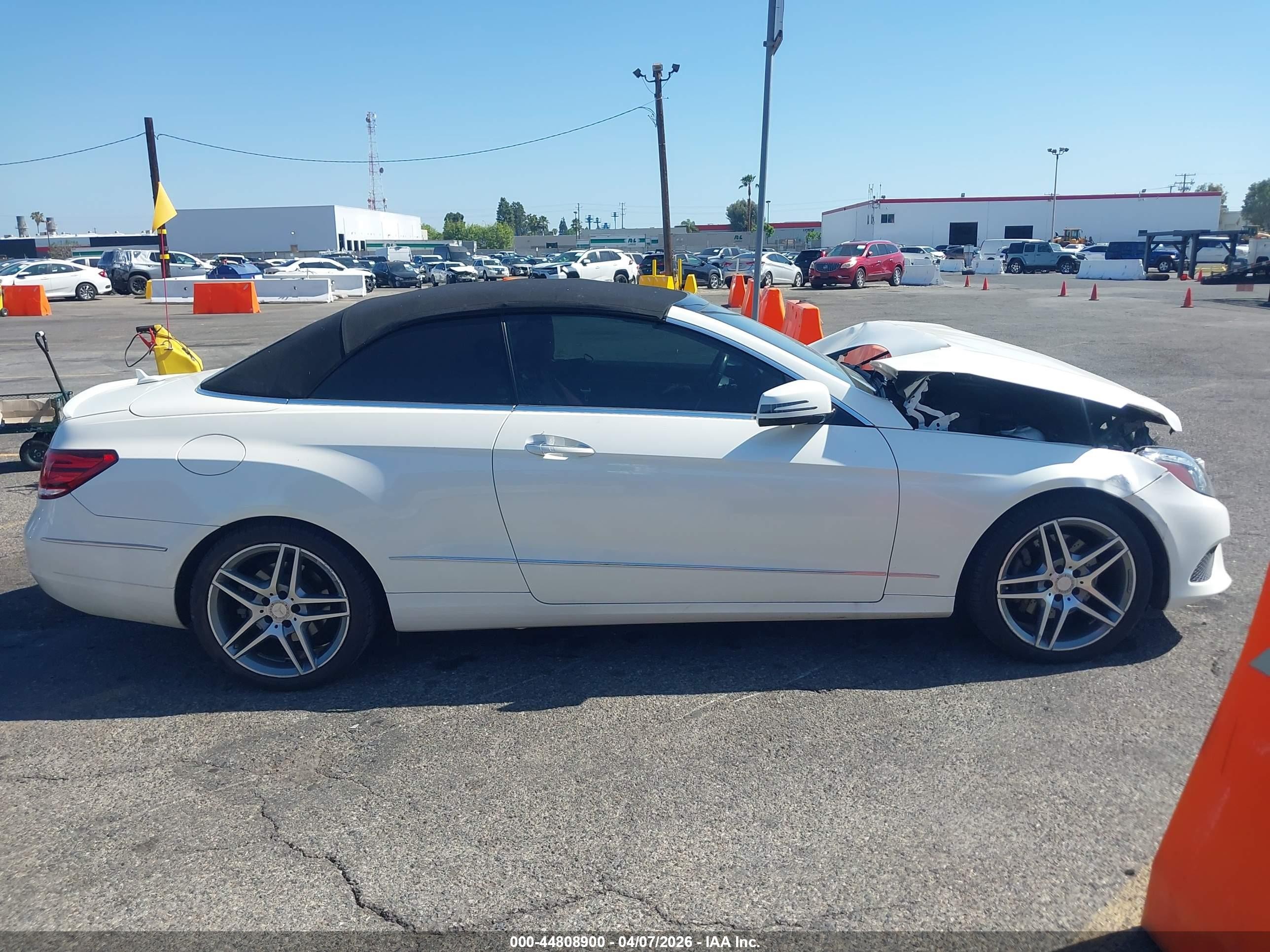 2015 Mercedes-benz E 400   White vin: WDDKK6FF3FF304954