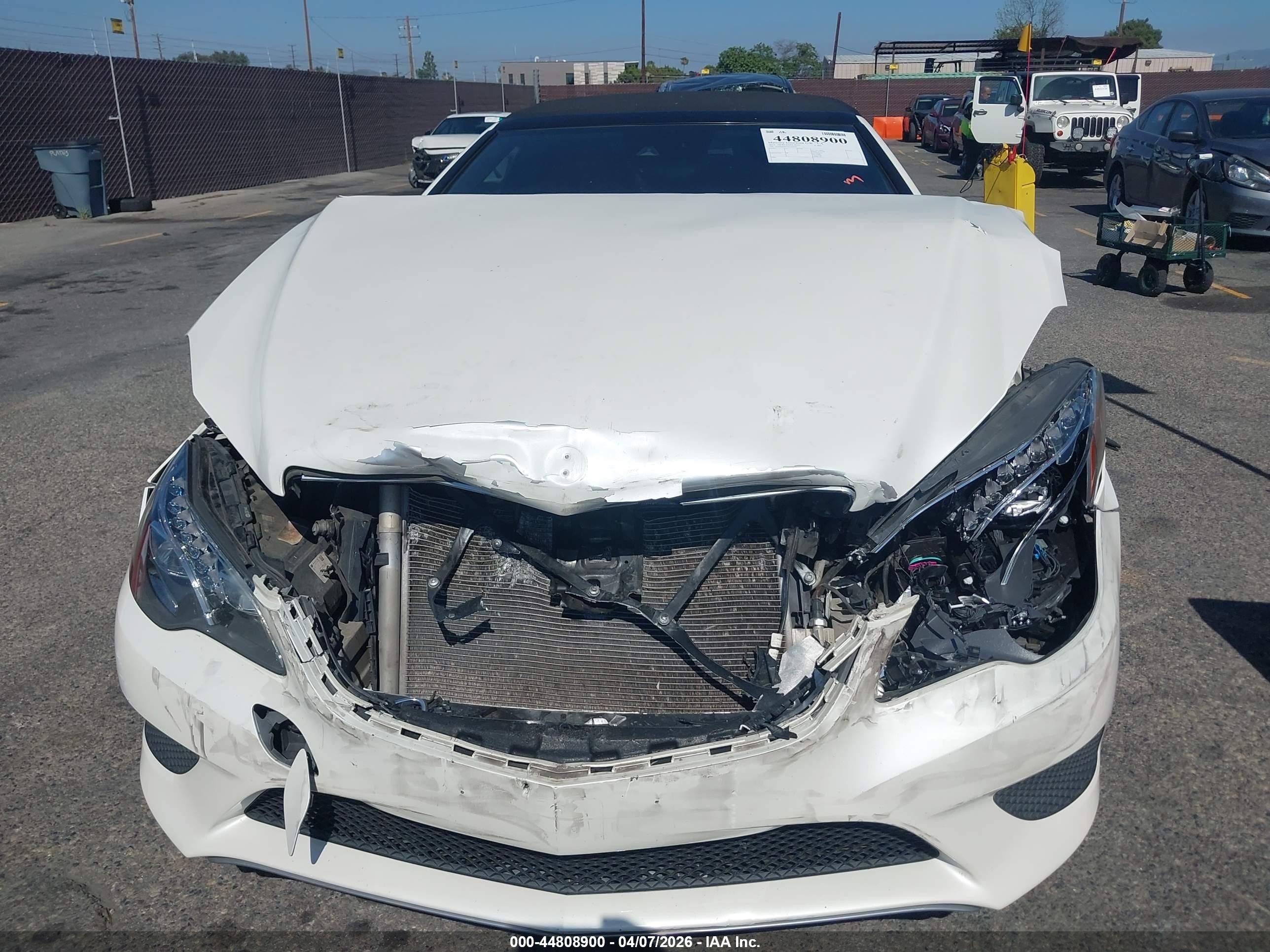 2015 Mercedes-benz E 400   White vin: WDDKK6FF3FF304954