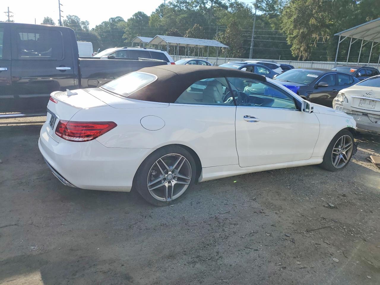 2016 Mercedes-benz E 400 Белый vin: WDDKK6FF6GF324780