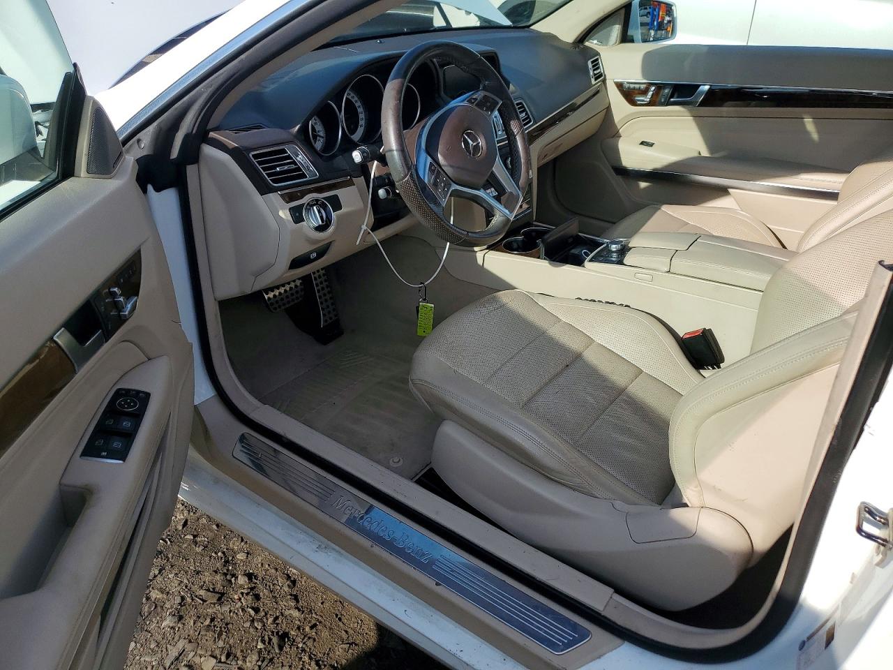 2016 Mercedes-benz E 400 Белый vin: WDDKK6FF6GF324780