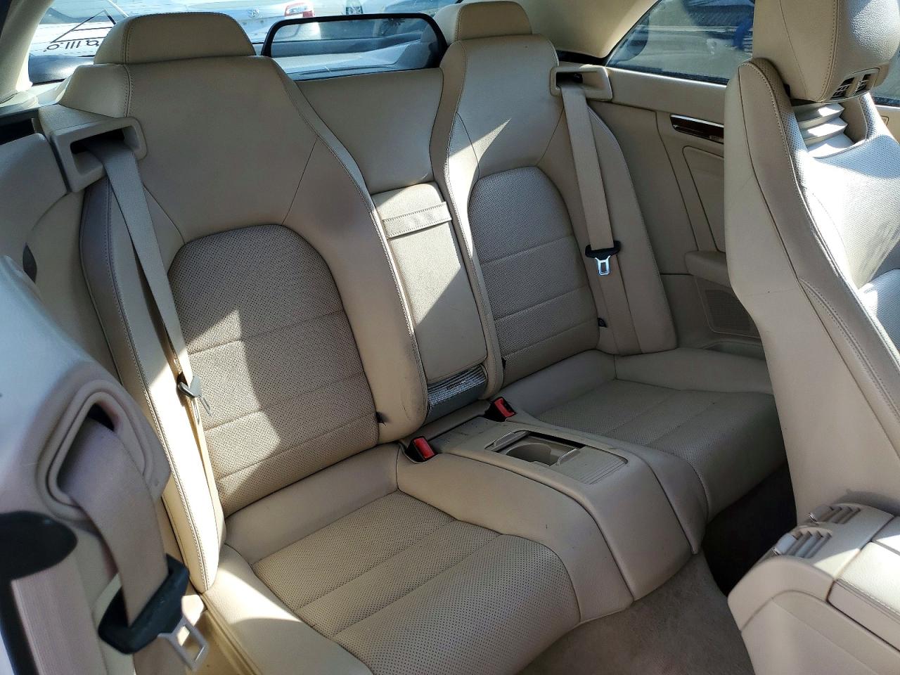 2016 Mercedes-benz E 400 Белый vin: WDDKK6FF6GF324780