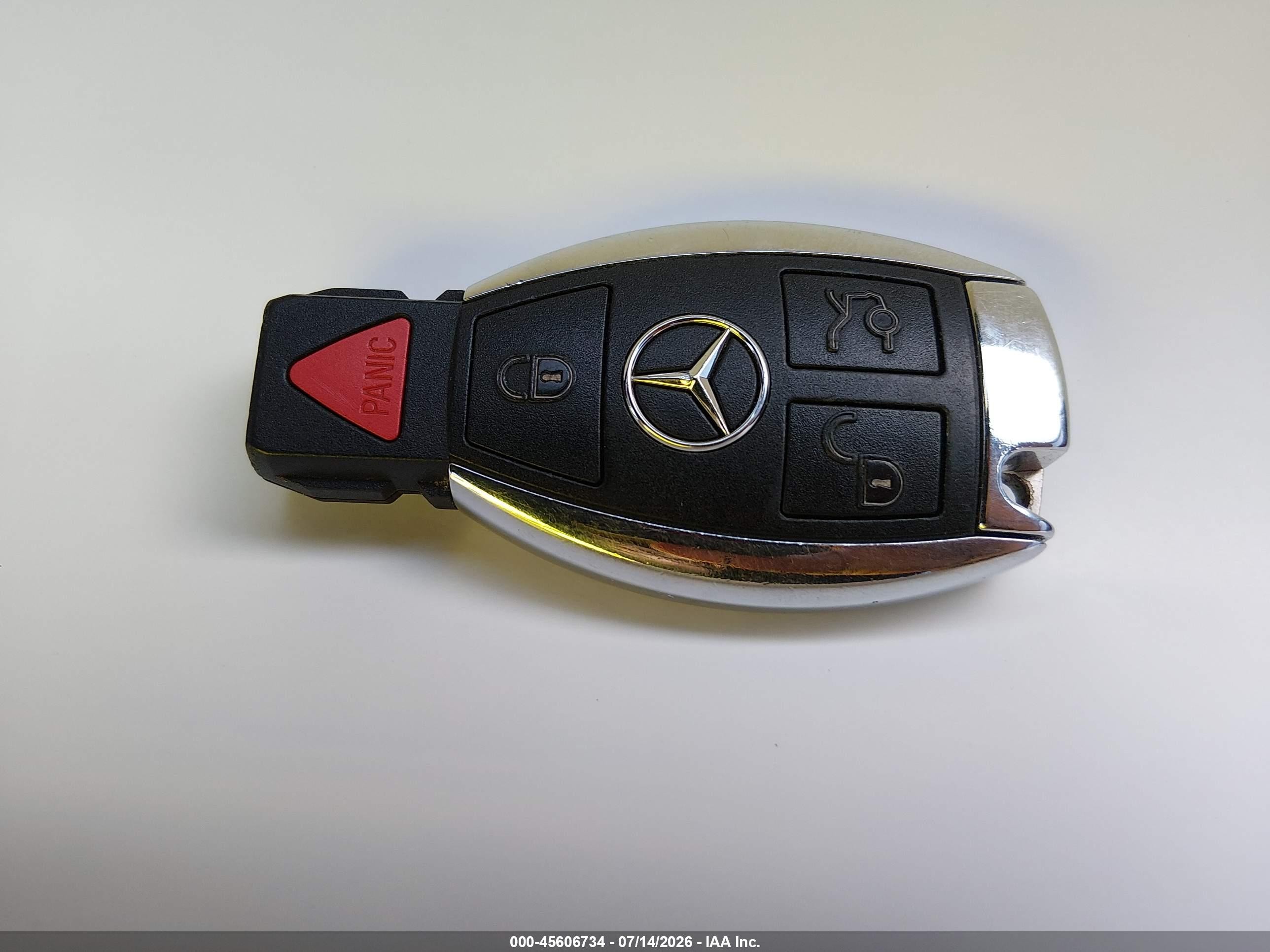 2015 Mercedes-benz E 400   Черный vin: WDDKK6FF7FF304326
