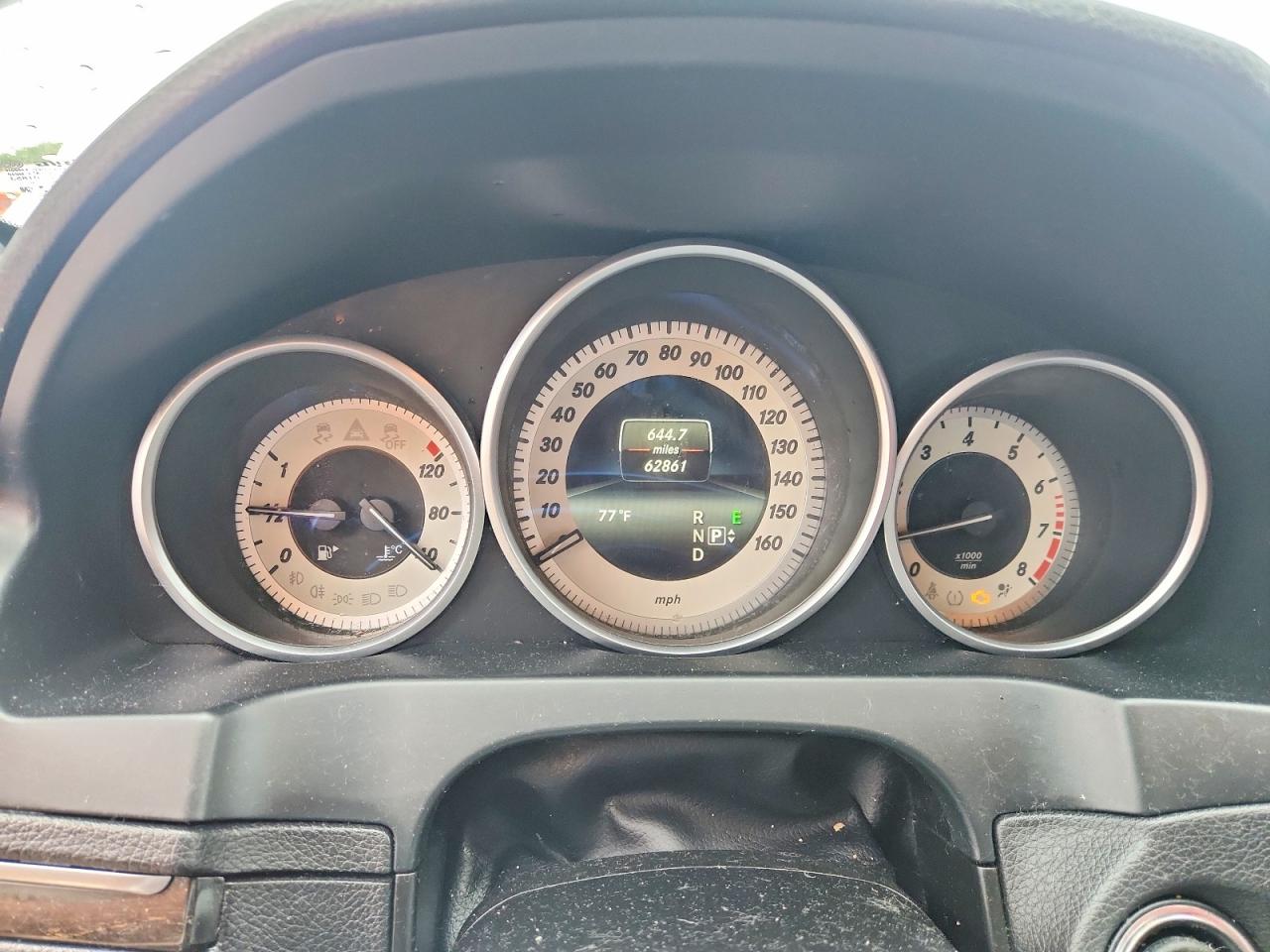 2015 Mercedes-benz E 400 Белый vin: WDDKK6FFXFF307026