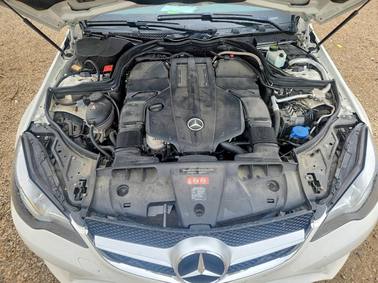 2015 Mercedes-benz E 400 Белый vin: WDDKK6FFXFF307026