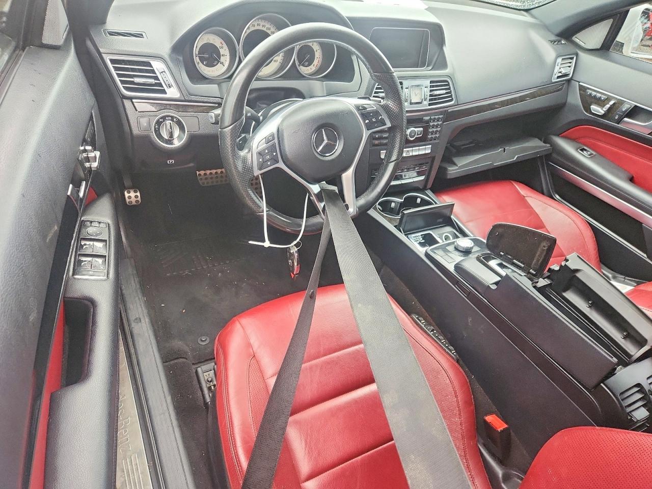 2015 Mercedes-benz E 400 Белый vin: WDDKK6FFXFF307026