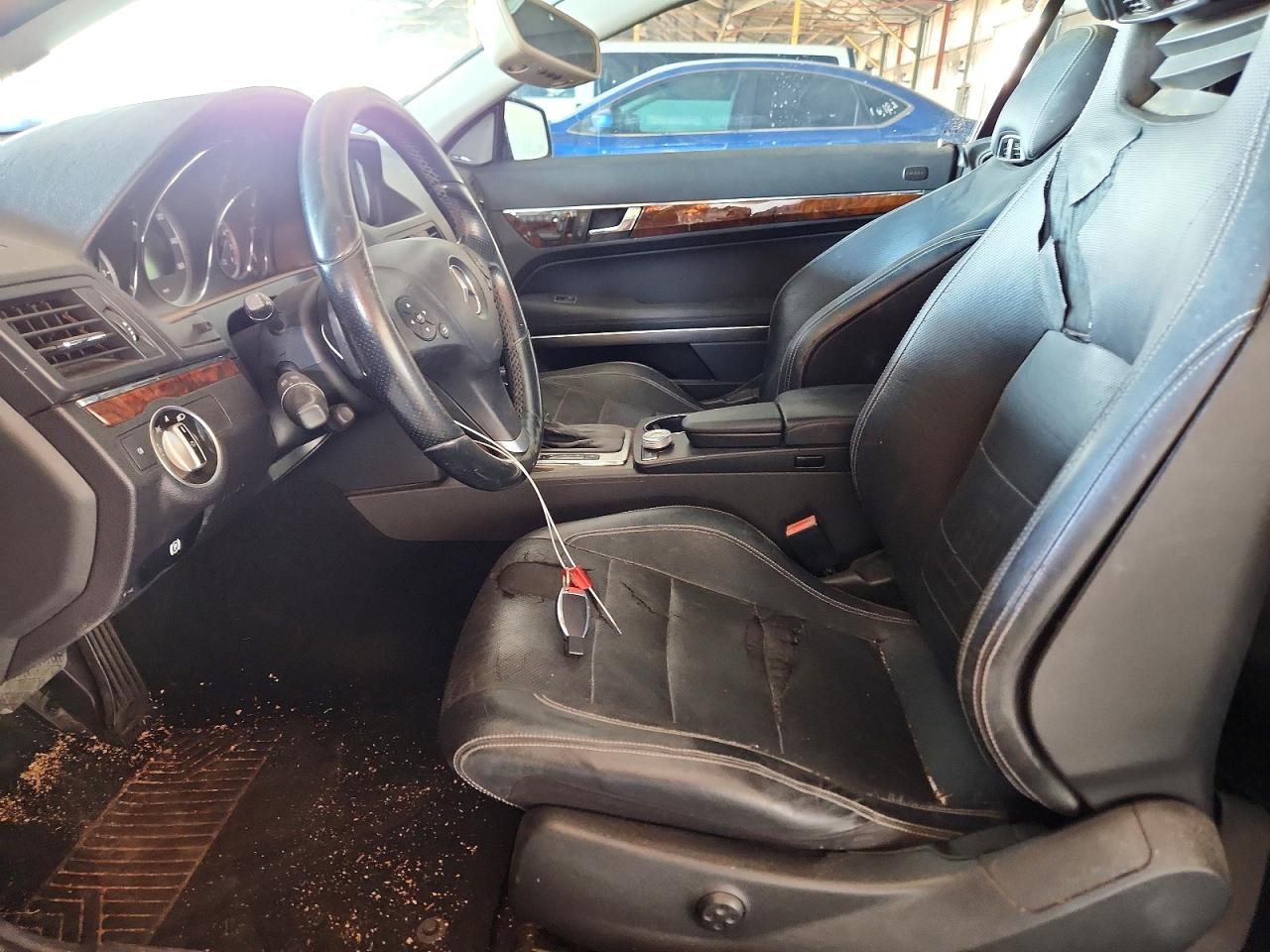 2011 Mercedes-benz E 550 Черный vin: WDDKK7CF9BF094073