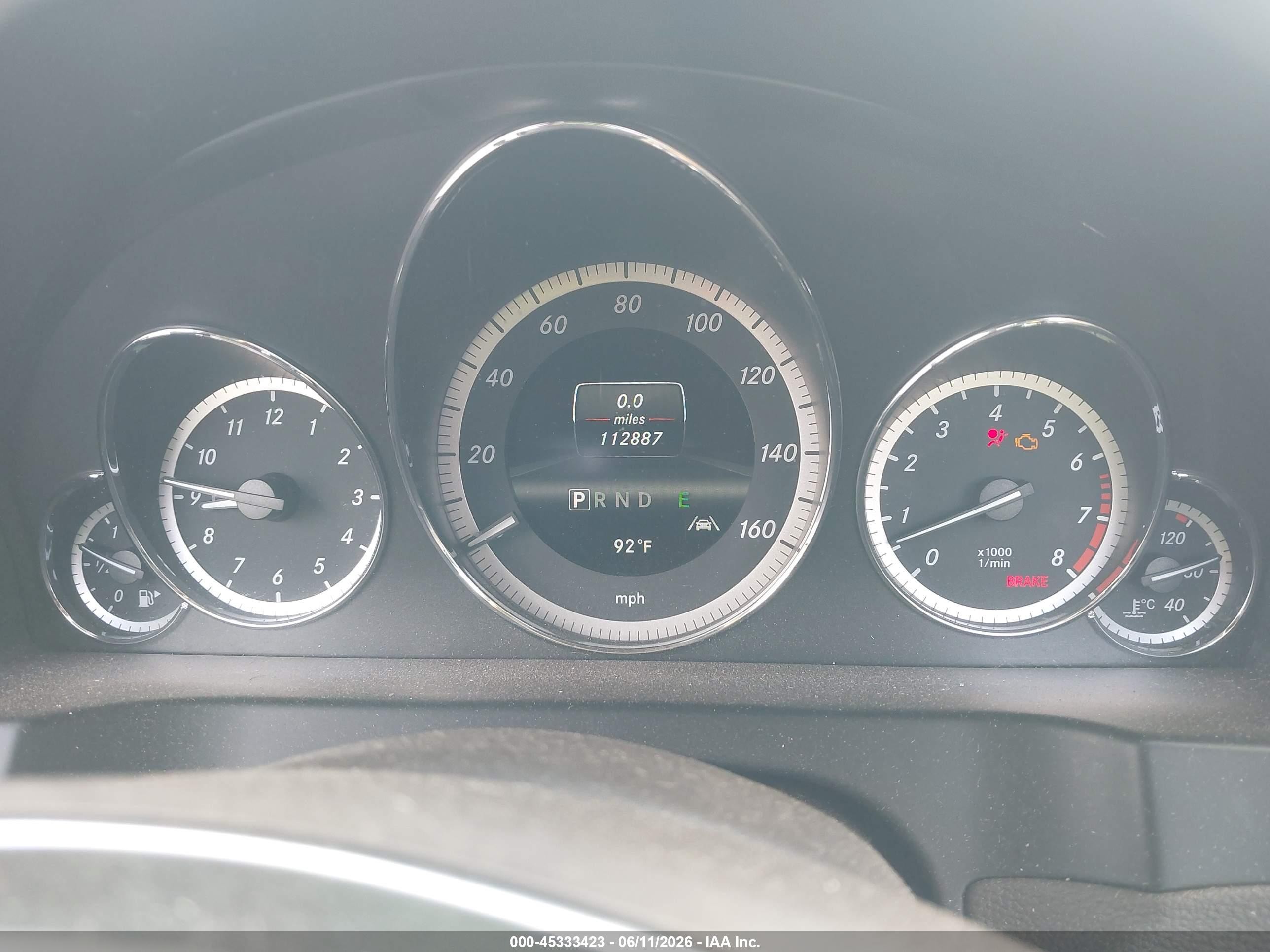 2013 Mercedes-benz E 550   White vin: WDDKK7DF2DF213647