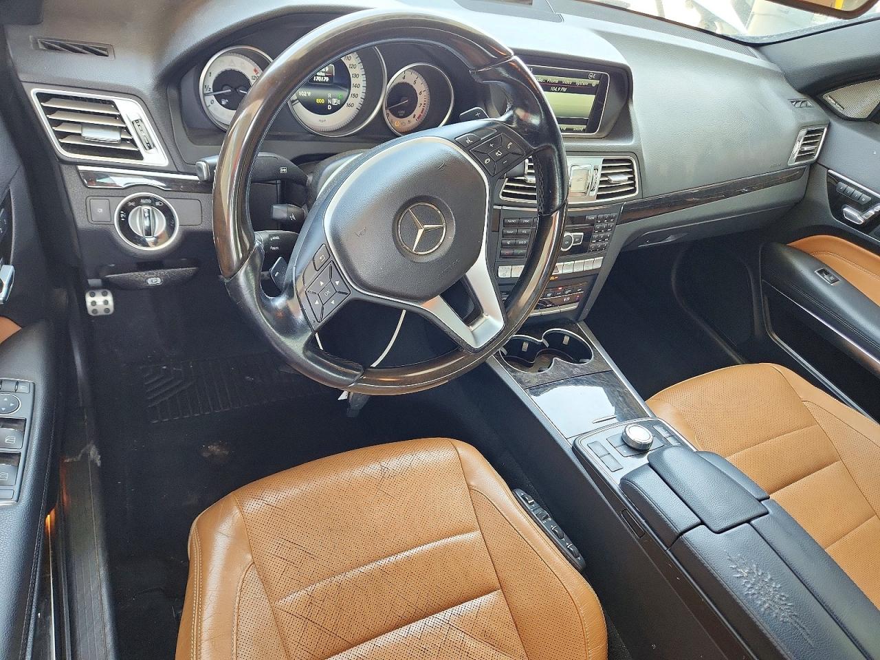 2014 Mercedes-benz E 550 White vin: WDDKK7DF5EF252105