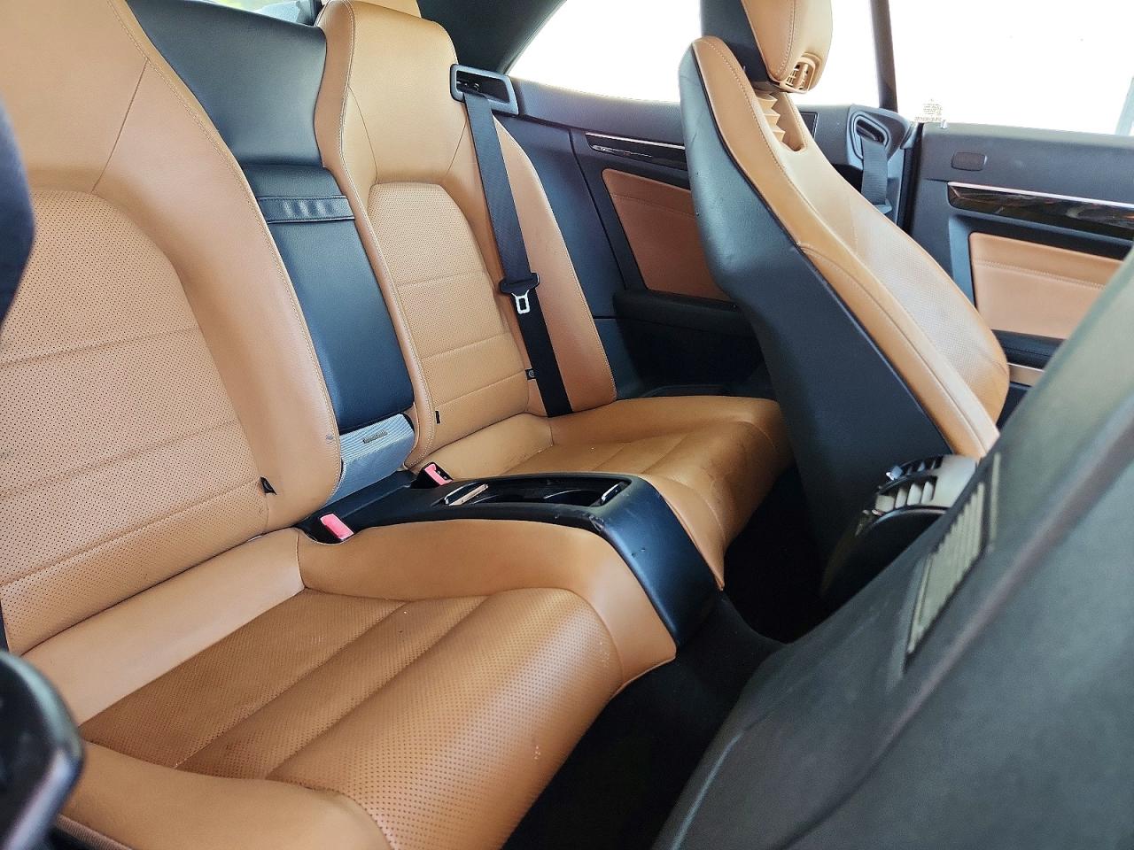 2014 Mercedes-benz E 550 White vin: WDDKK7DF5EF252105