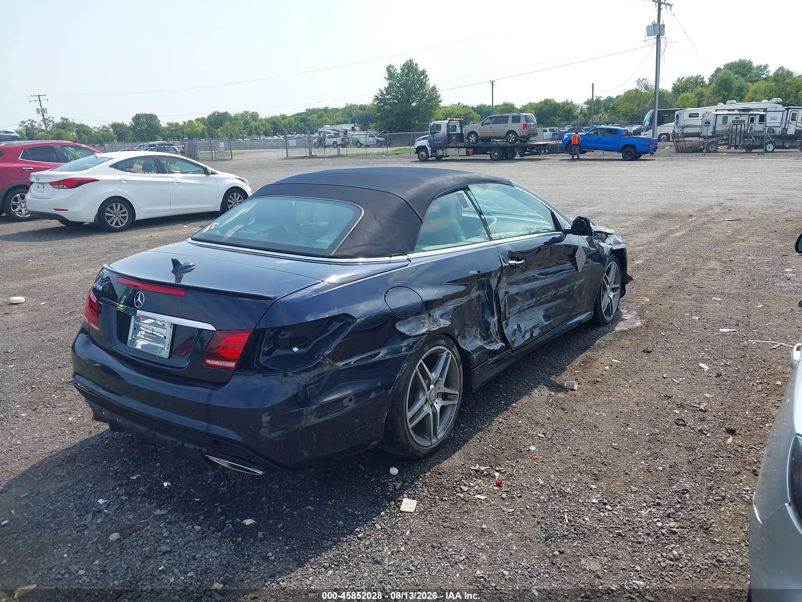 2015 Mercedes-benz E 550 Blue vin: WDDKK7DF5FF311784