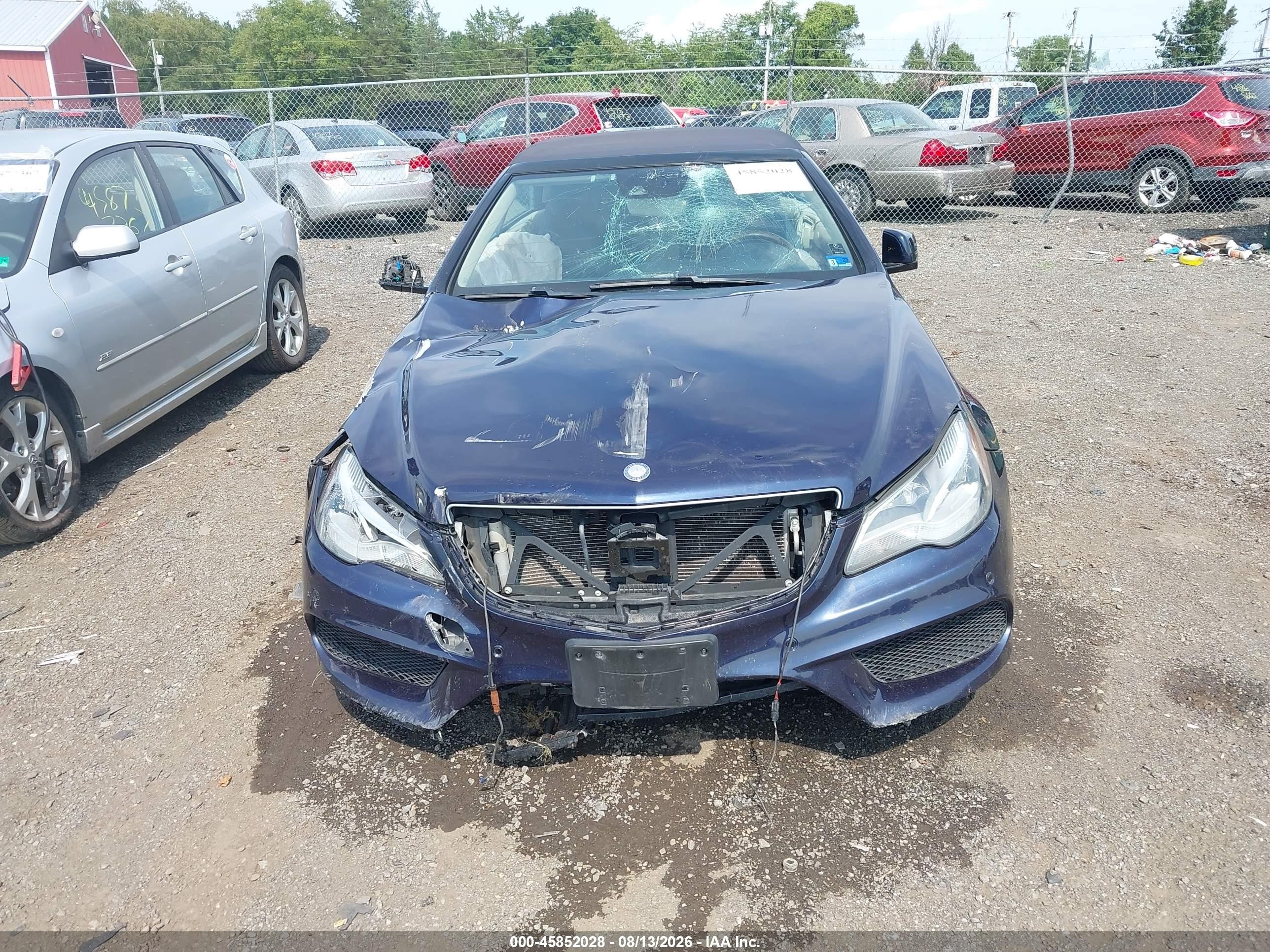 2015 Mercedes-benz E 550 Blue vin: WDDKK7DF5FF311784