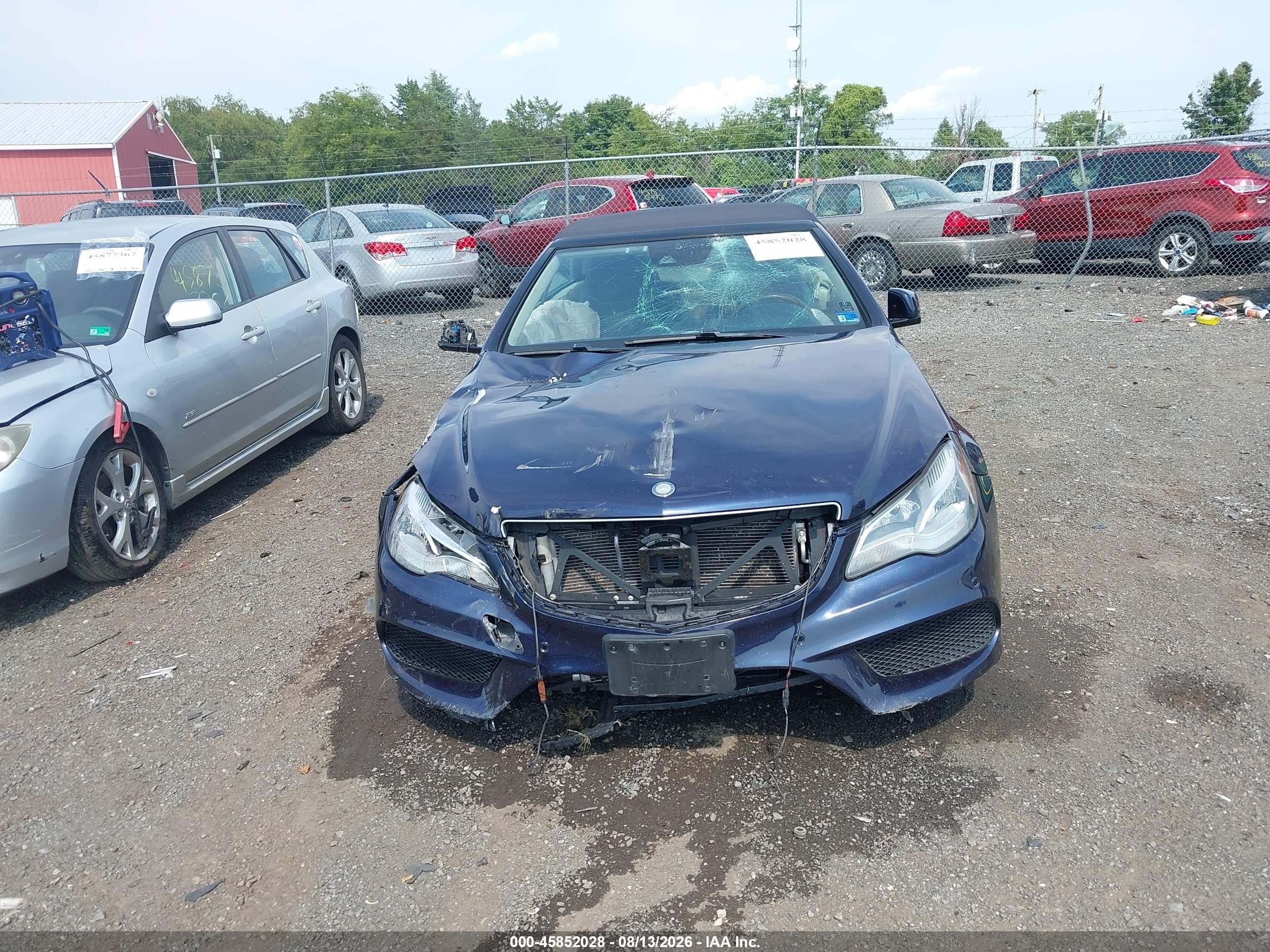 2015 Mercedes-benz E 550 Blue vin: WDDKK7DF5FF311784