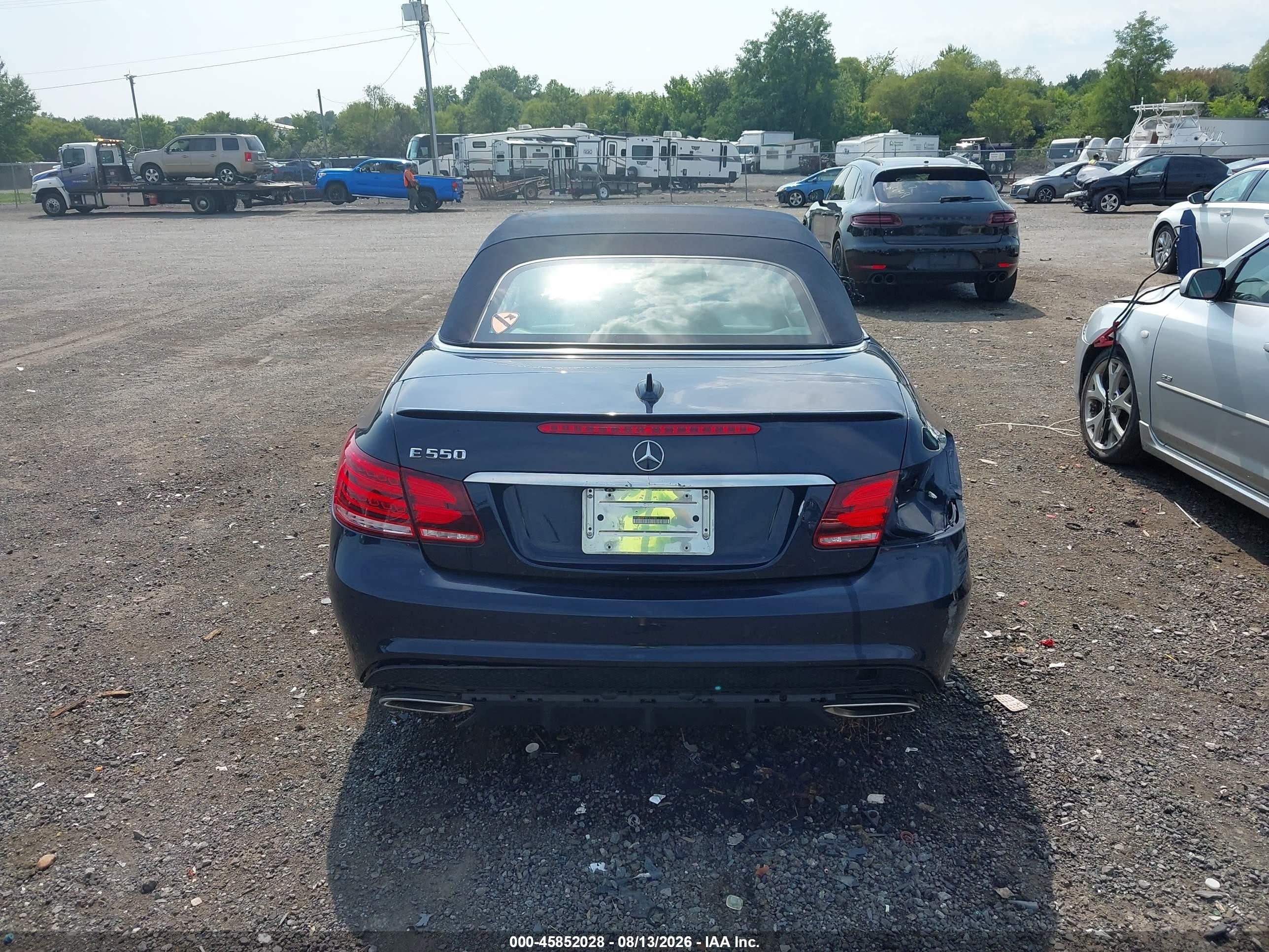 2015 Mercedes-benz E 550 Blue vin: WDDKK7DF5FF311784