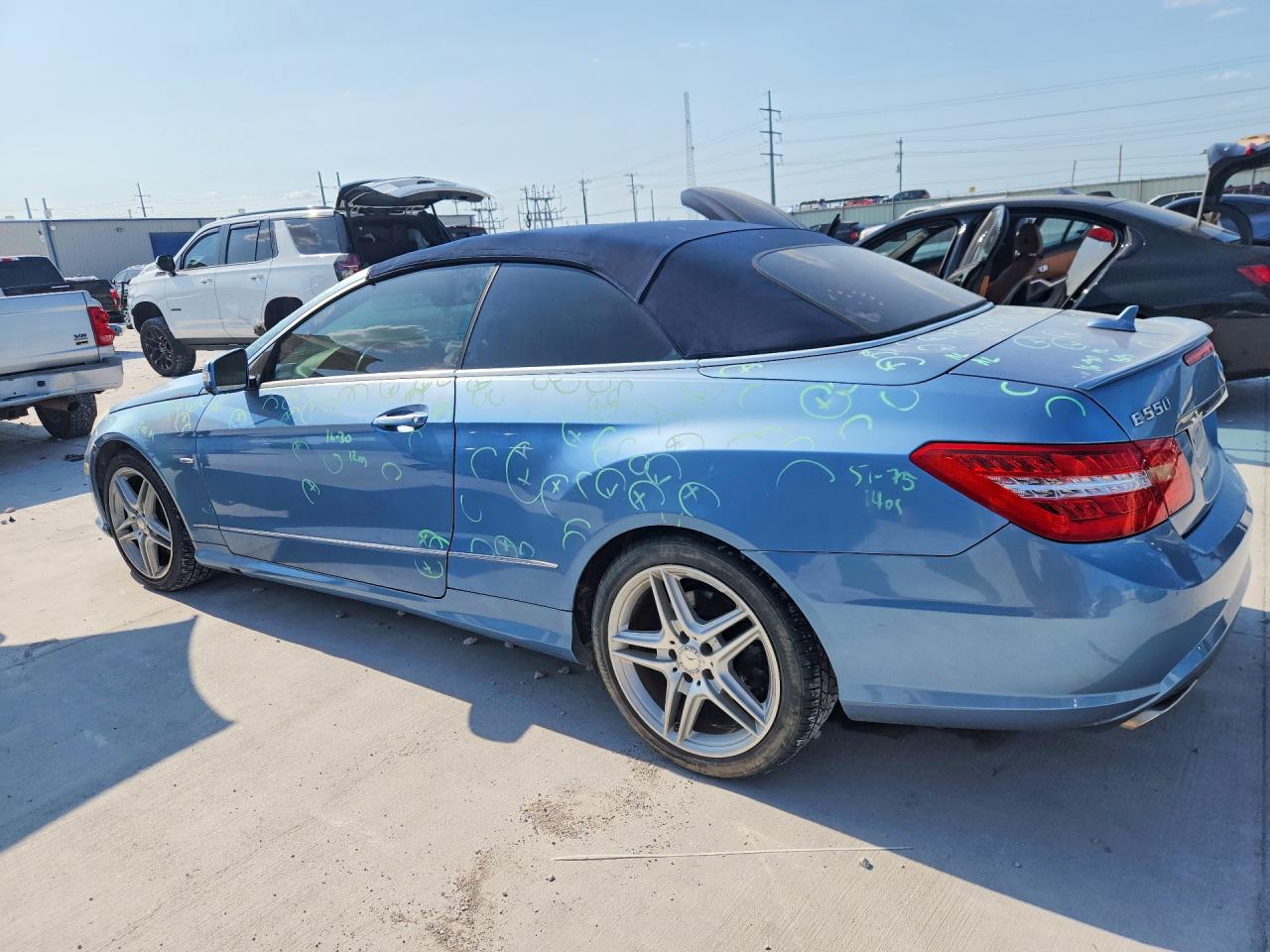 2012 Mercedes-benz E 550 Синий vin: WDDKK7DF7CF150608