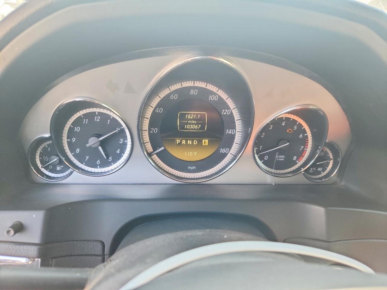 2012 Mercedes-benz E 550 Синий vin: WDDKK7DF7CF150608